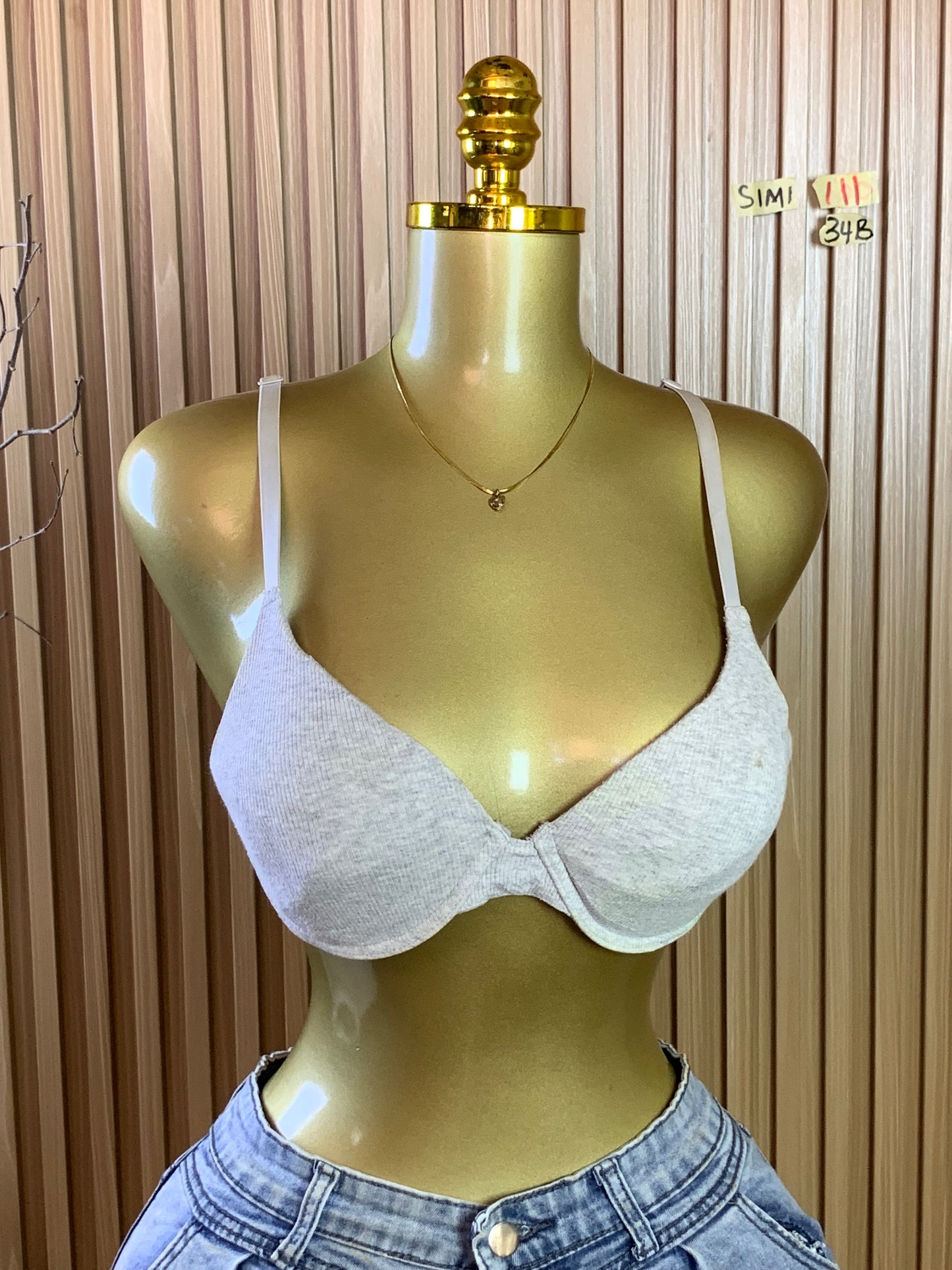 SIMI111 SIZE34B Little stain