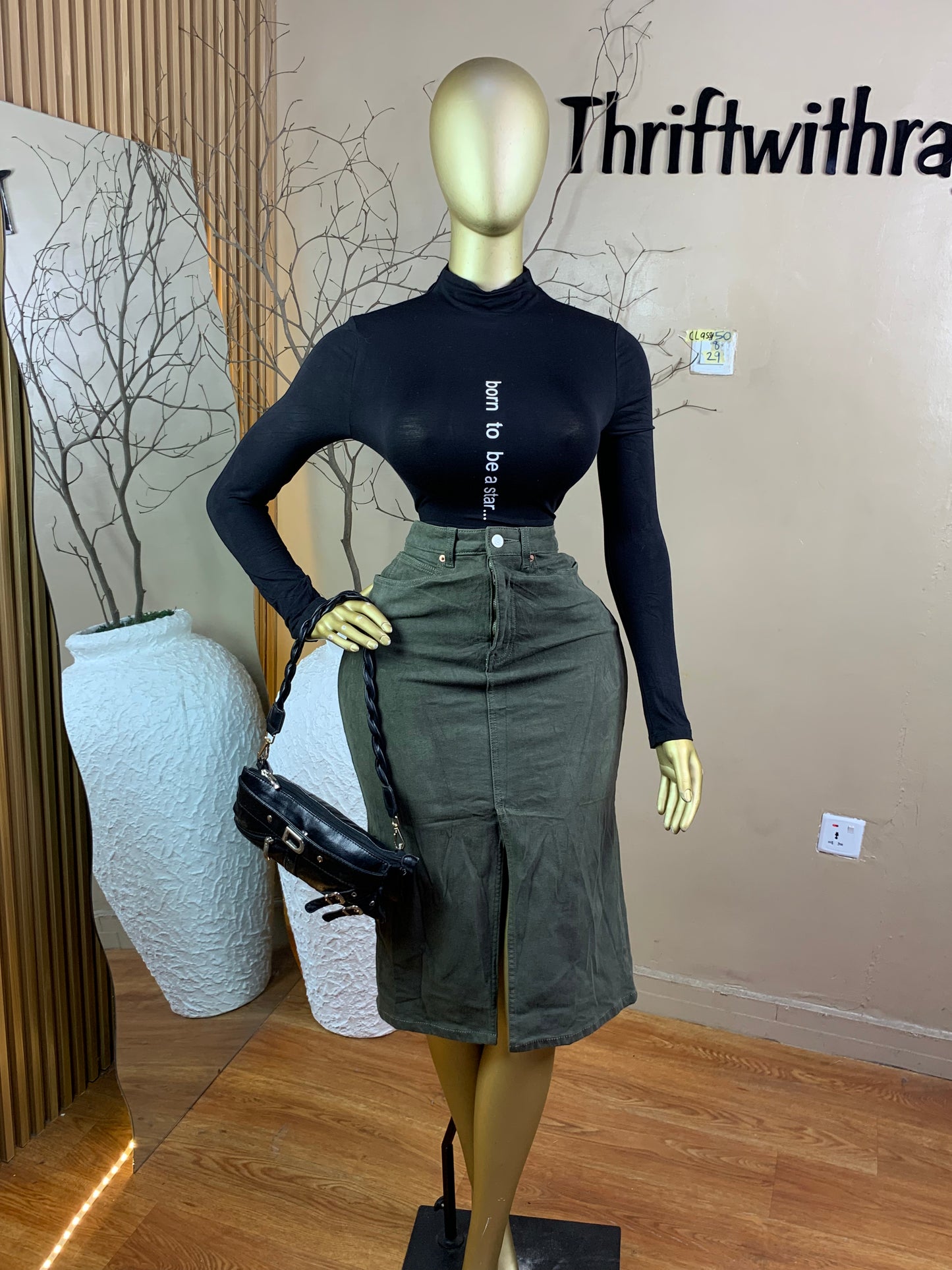 SIZE8 Classy50 Length29(Skirt only)