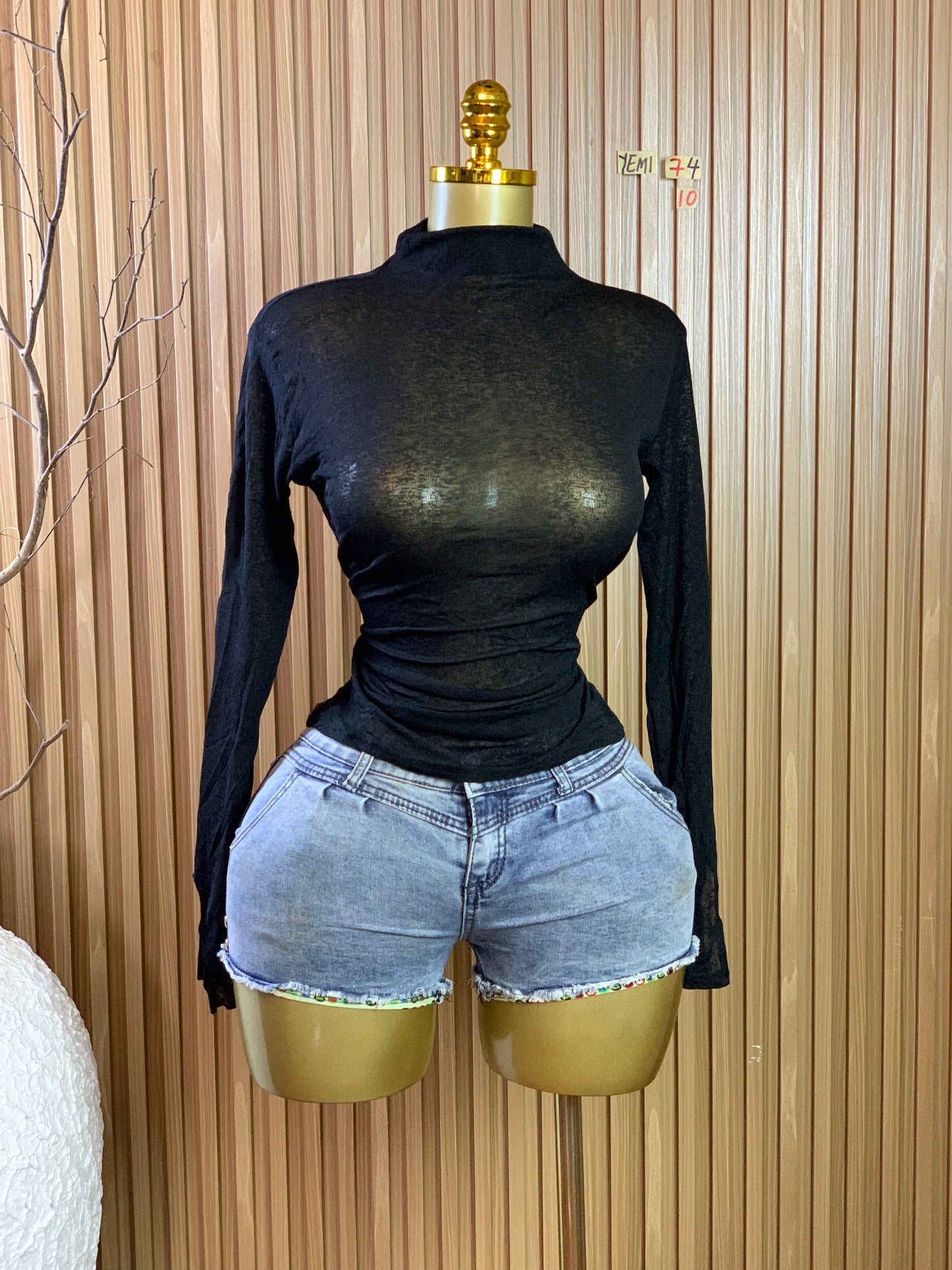 YEMI74 SIZE10(black Top)
