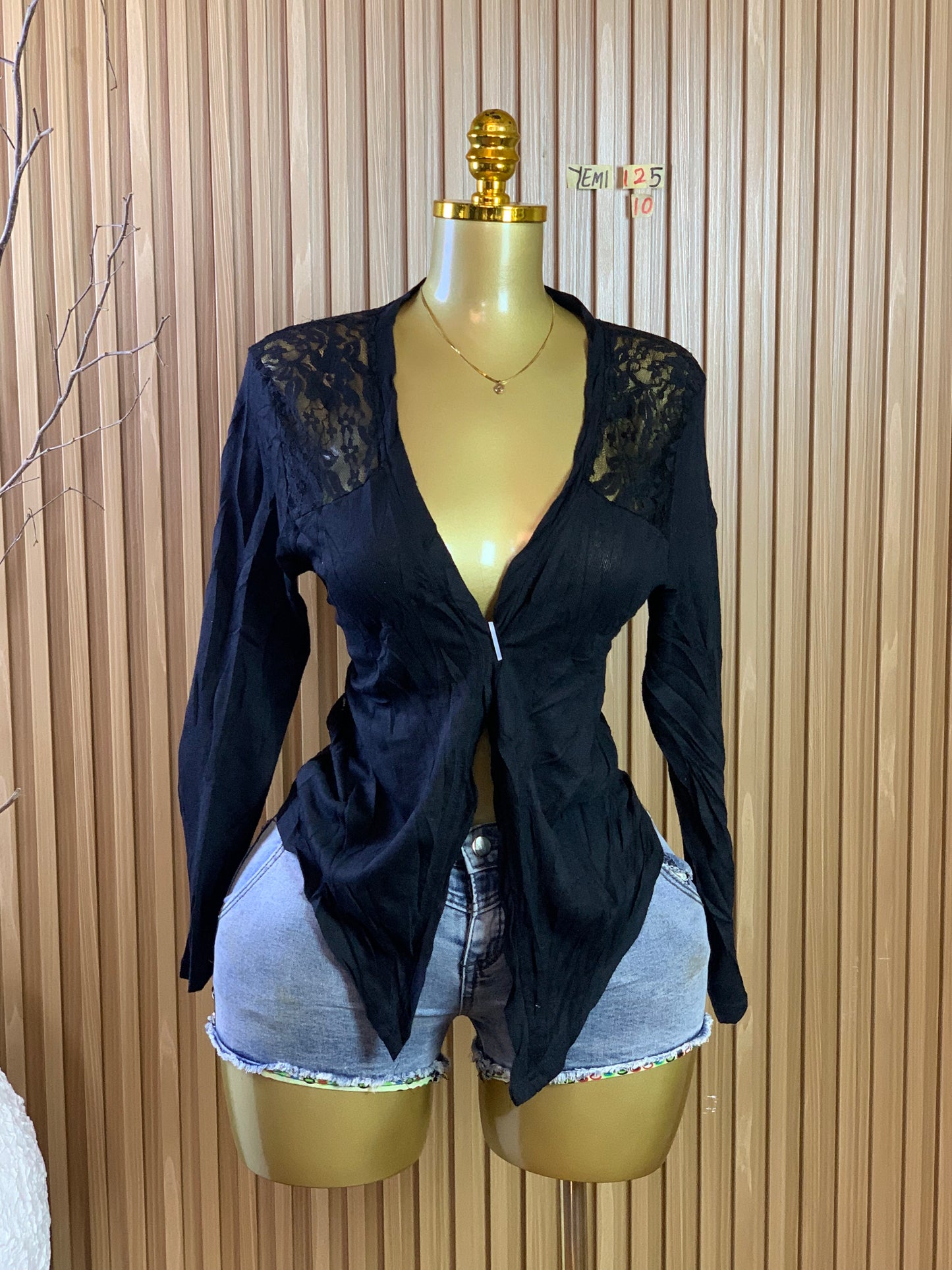YEMI125 SIZE10(Black jacket)