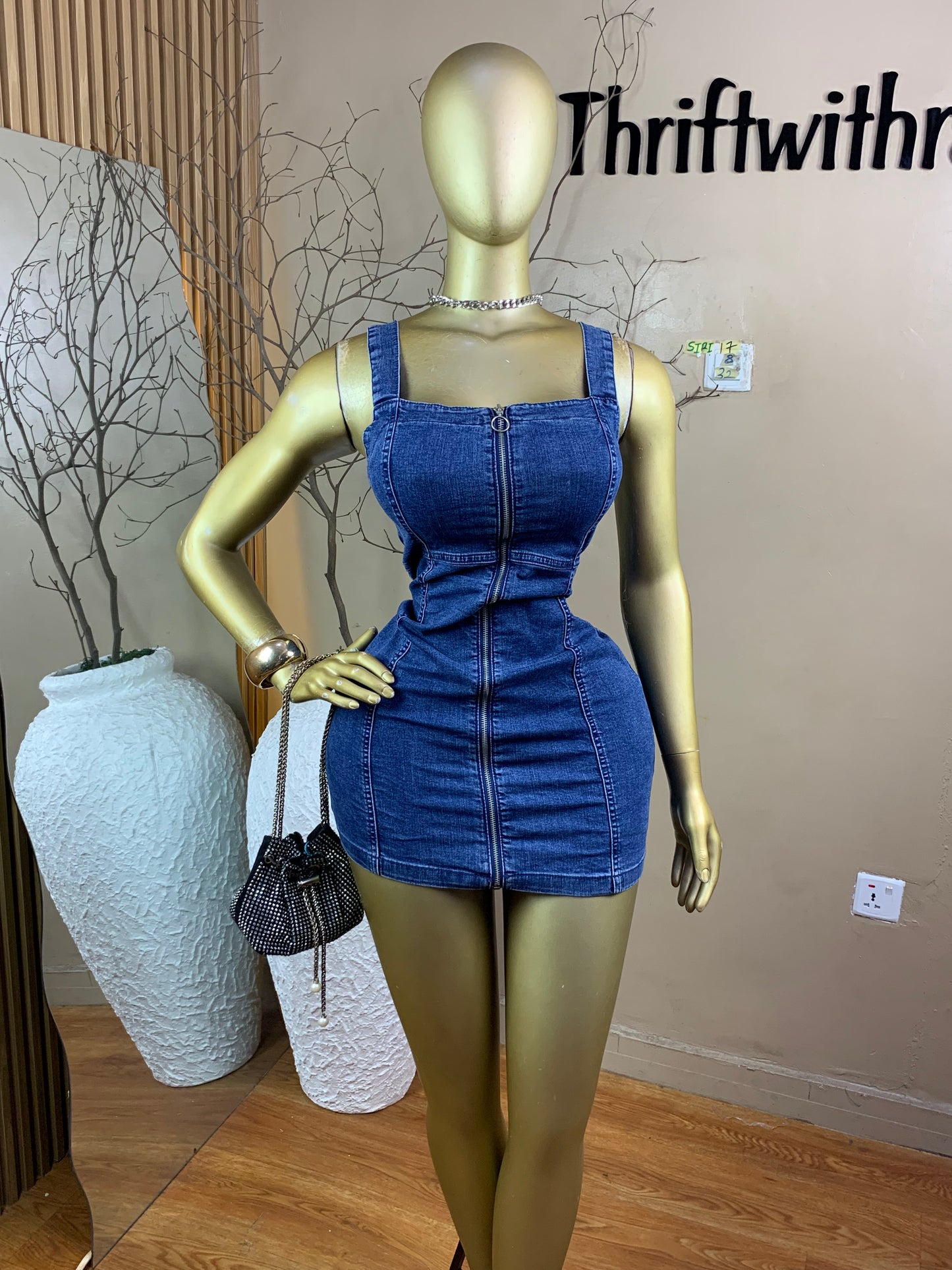 SIZE8 SIRI17 Length32