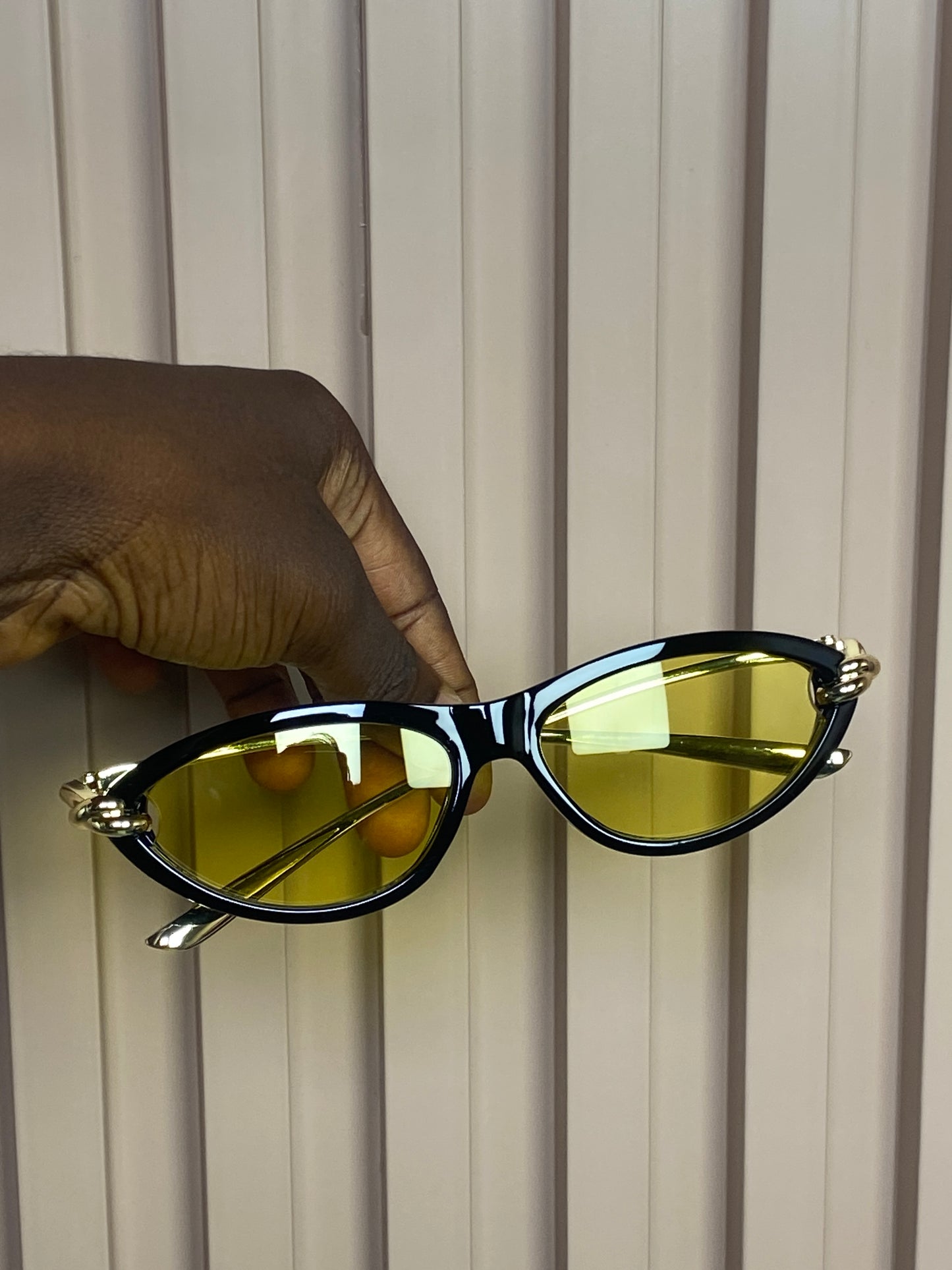 GLASSES 11