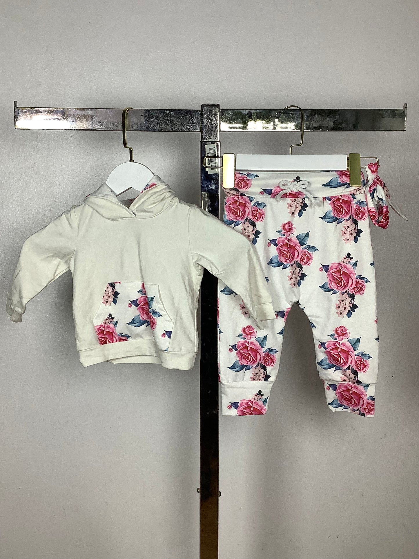 Tiara68 (12-18month)