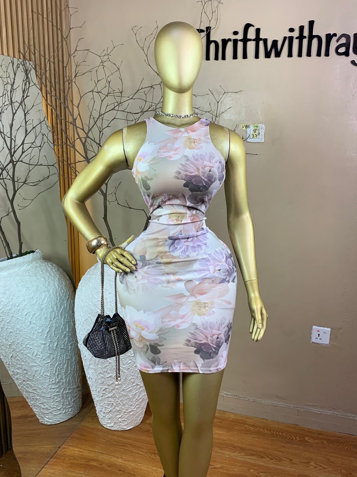 SIZE8 VIBE14 Length37(floral)
