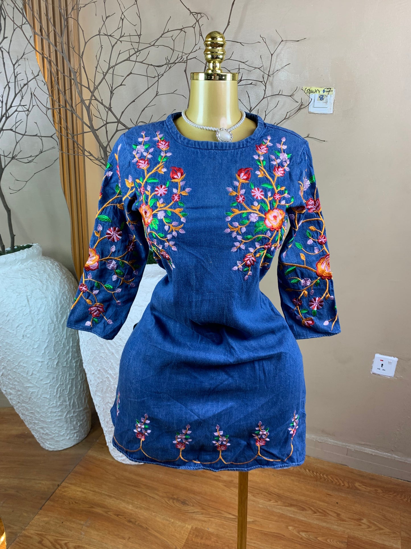 SIZE8 Crown67