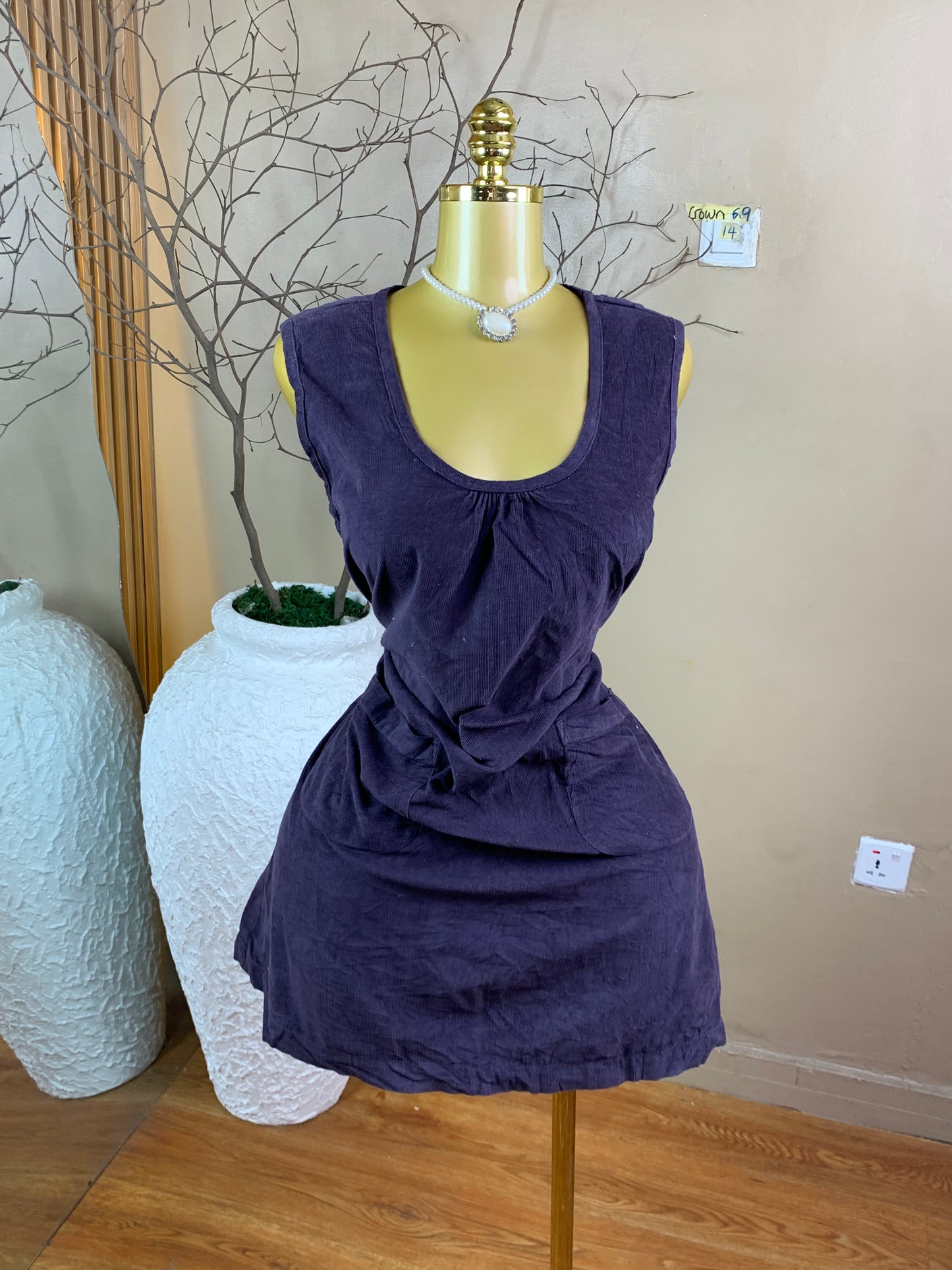 SIZE14 Crown69