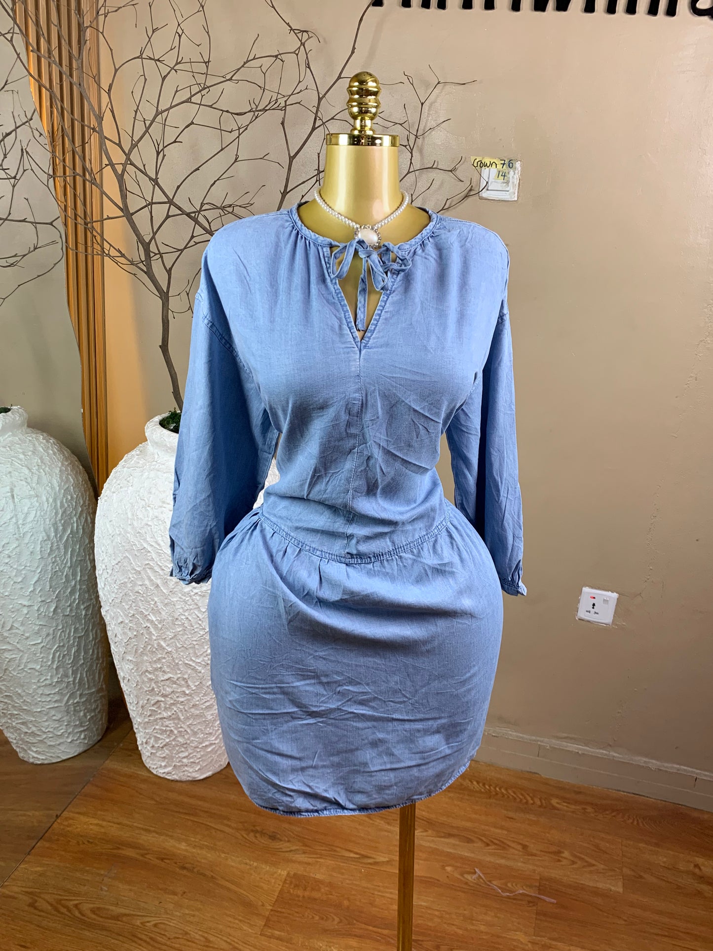 SIZE14 Crown76