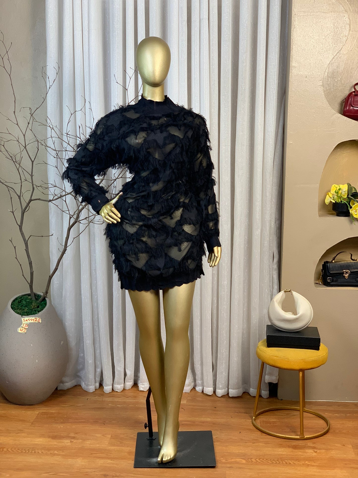 SASSY26 SIZE14 DRESS Length42
