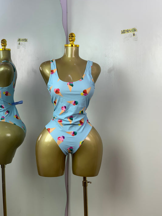 SIZE10 34NOV16 (swimsuit)