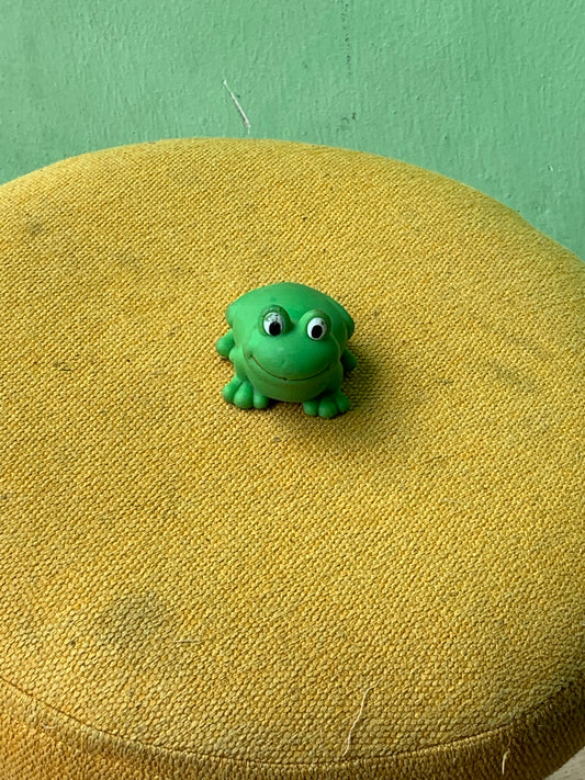 Green rubber frog toy