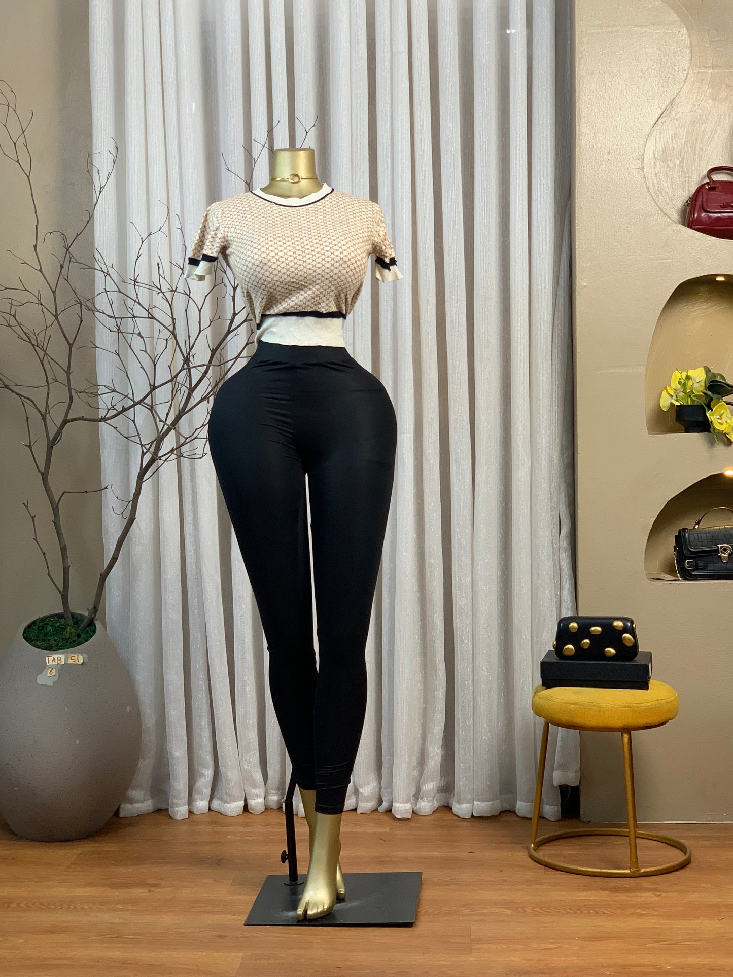 TAB51 SIZE6 TOP