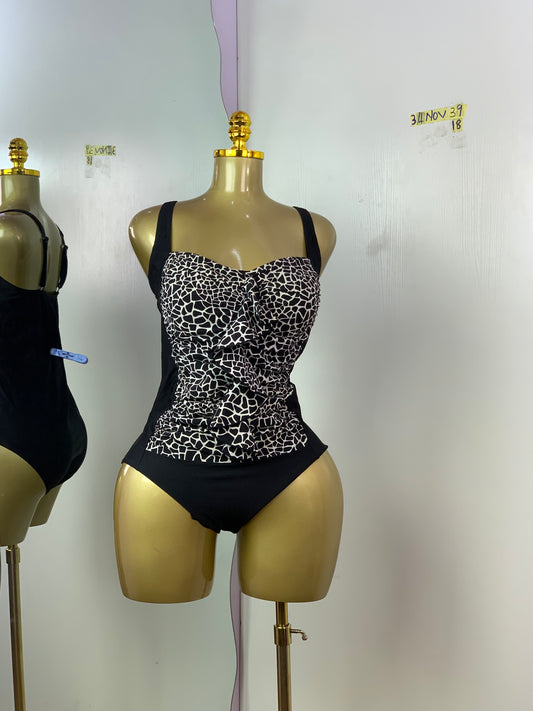 SIZE18 34NOV39 (swimsuit)