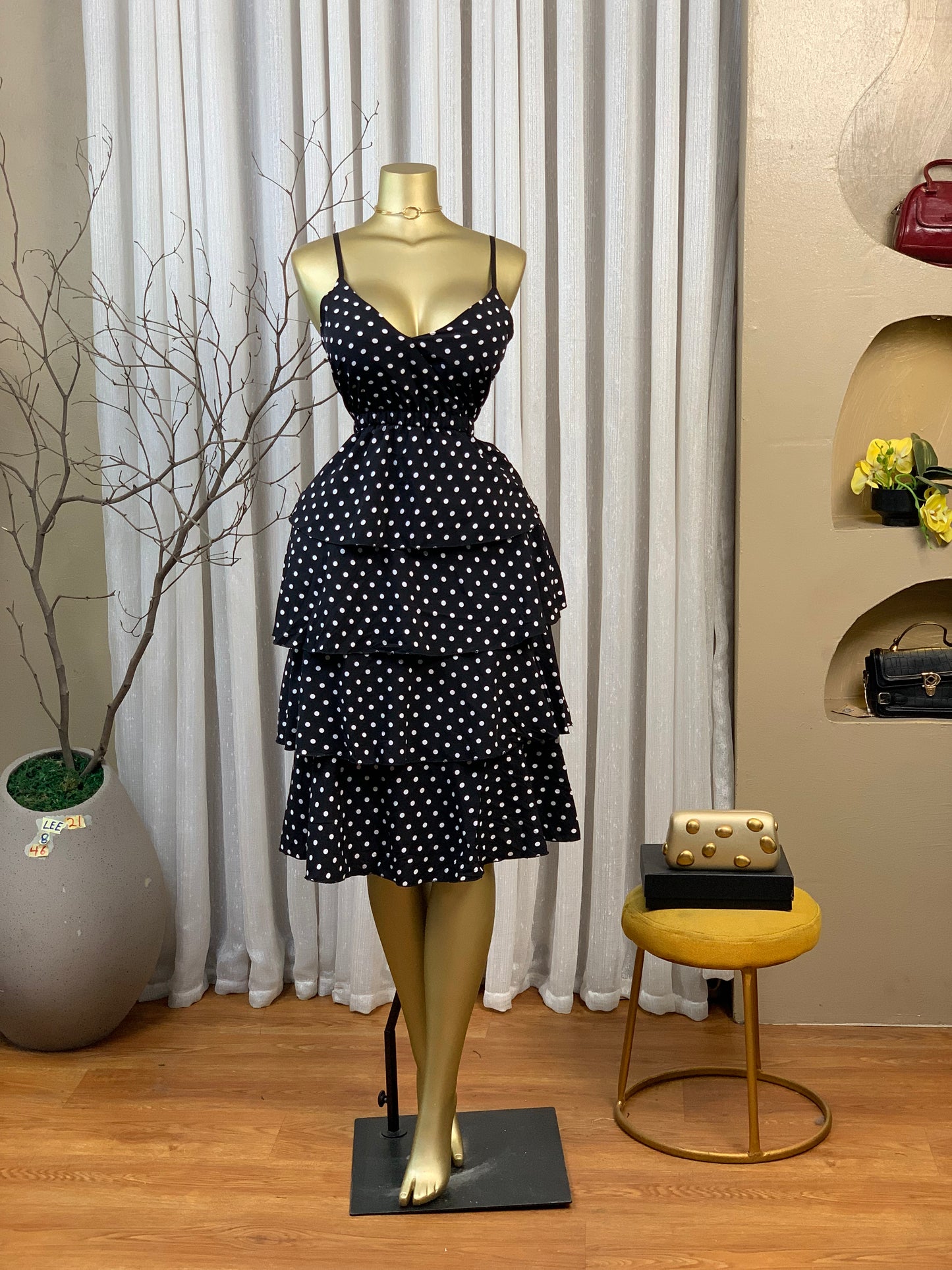 LEE21 SIZE8 Black&white polka dot DRESS Length46
