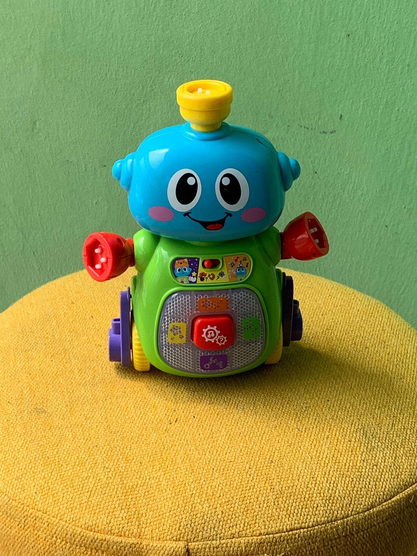 VTech bizzy the mix and move bot(Children toy)