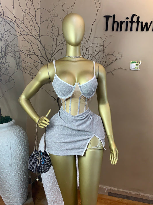 SIZE16 48FEB79 Length33