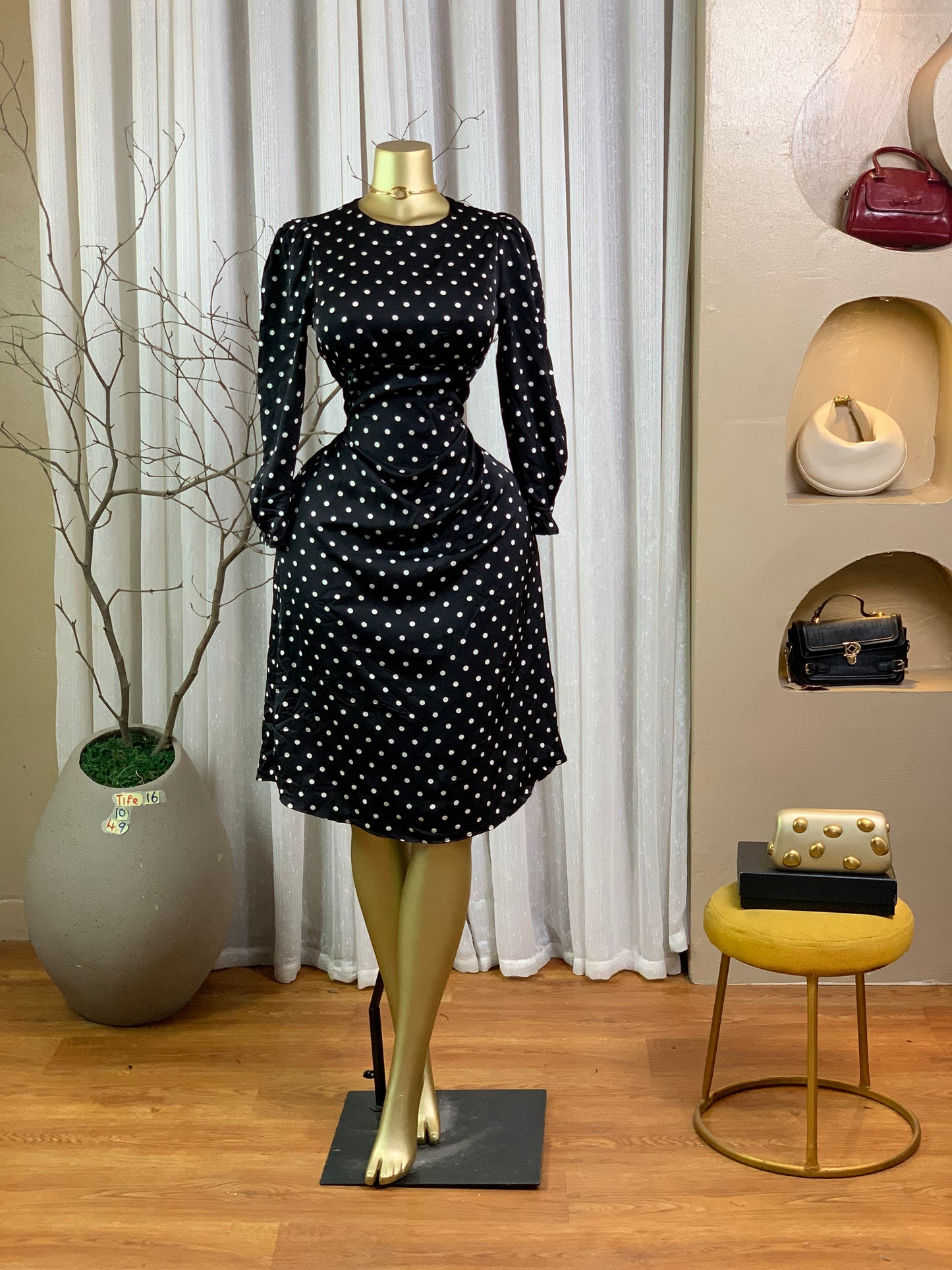 TIFE16 SIZE8 Black&white polka dot DRESS Length49