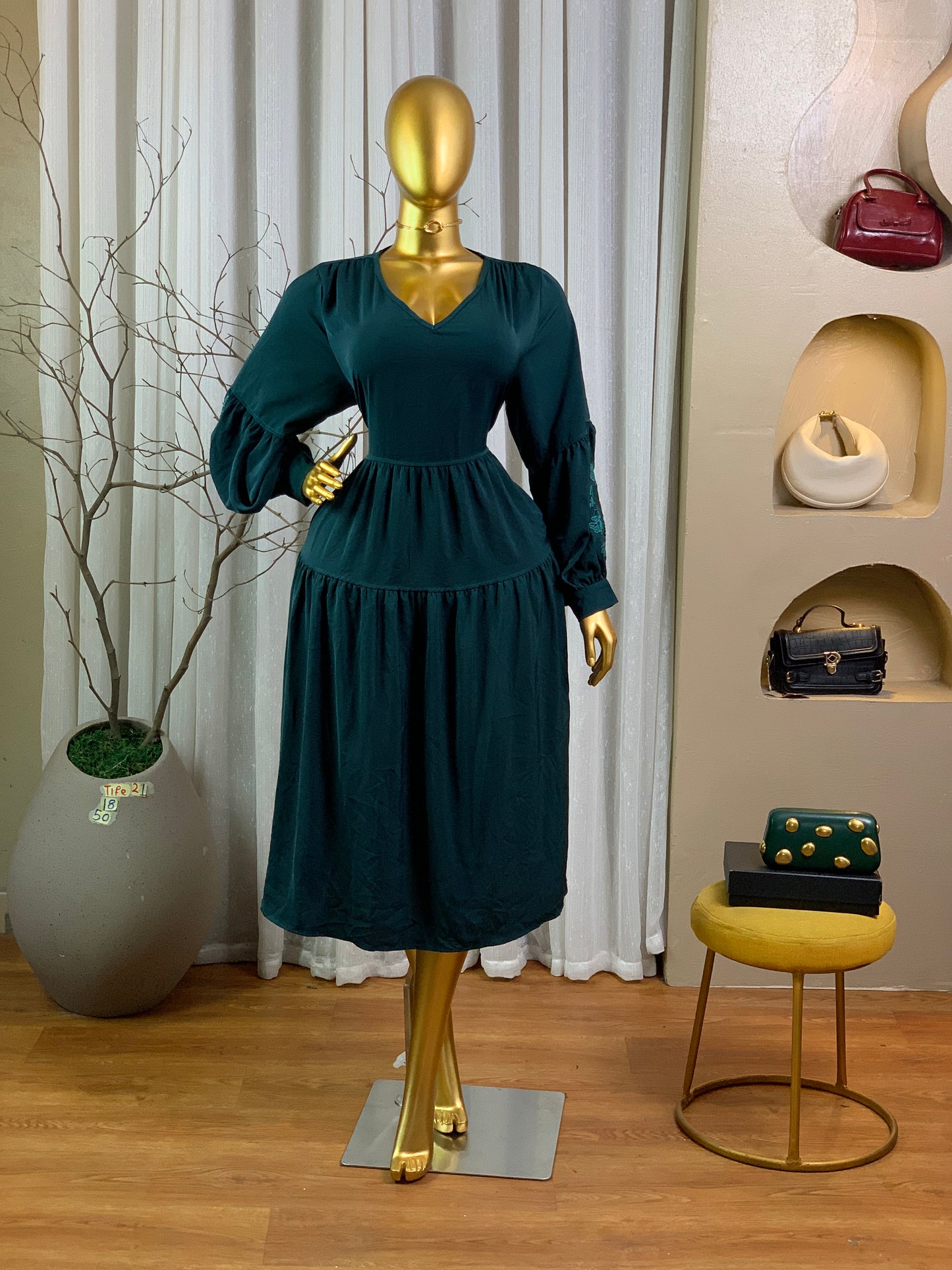 TIFE21 SIZE18 Green DRESS Length50