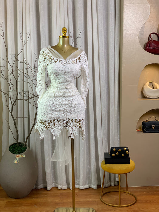 TITI37 SIZE6 White DRESS Length36