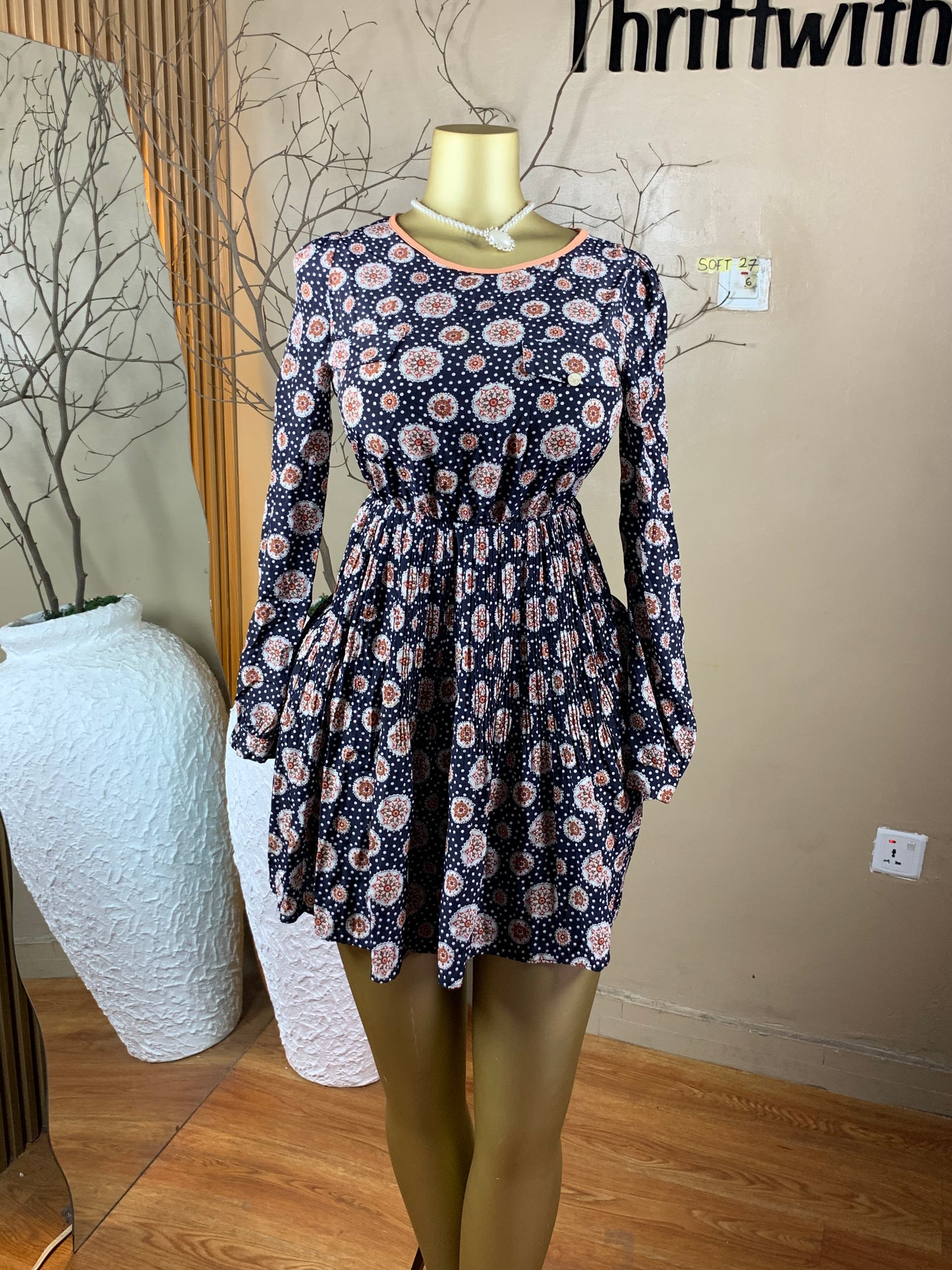 SIZE6 SOFT27