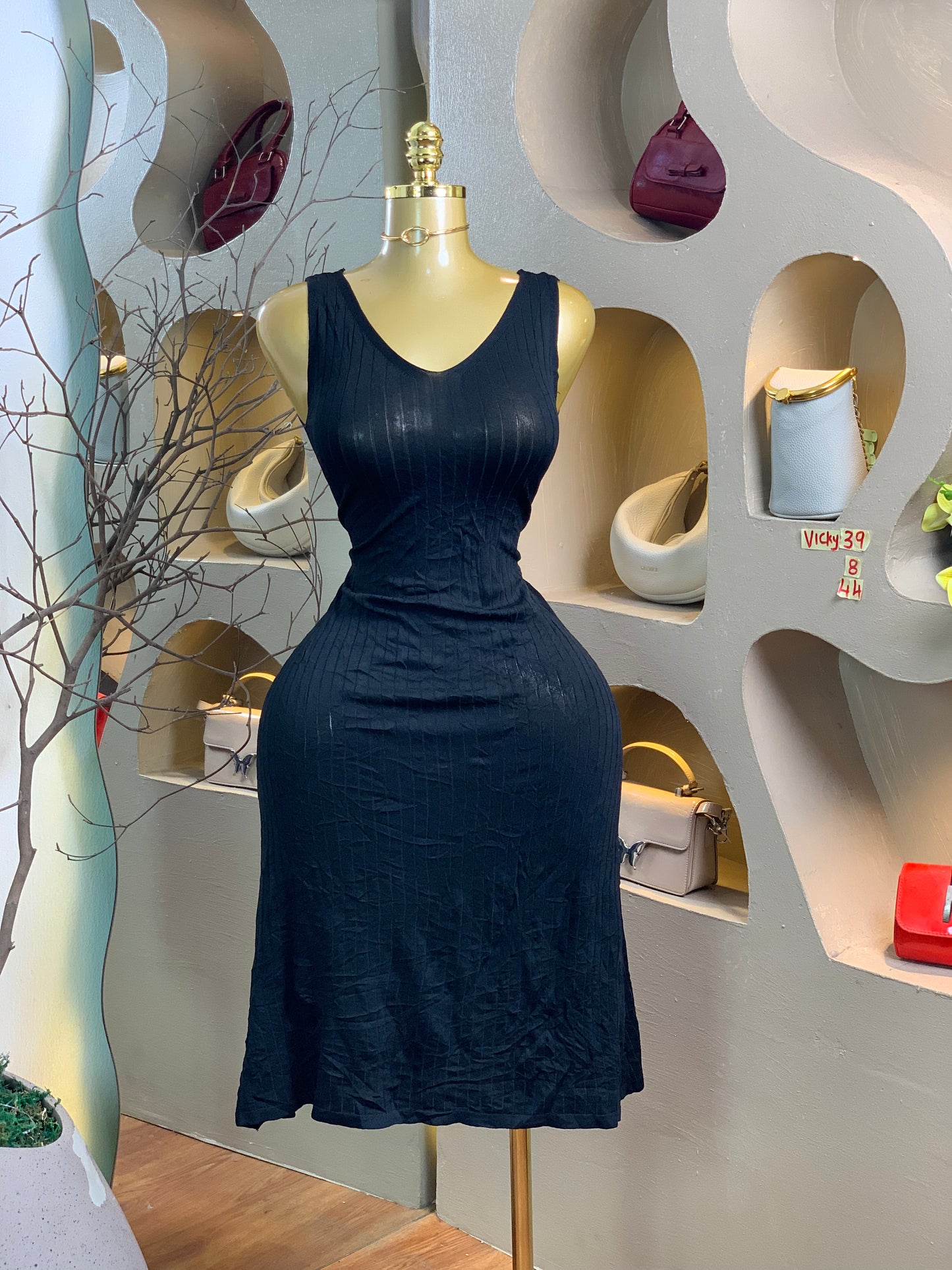 VICKY39 SIZE8 Black DRESS Length44