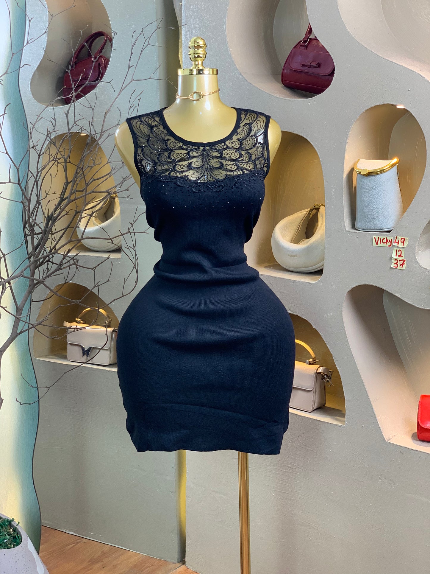 VICKY49 SIZE12 Black DRESS Length47