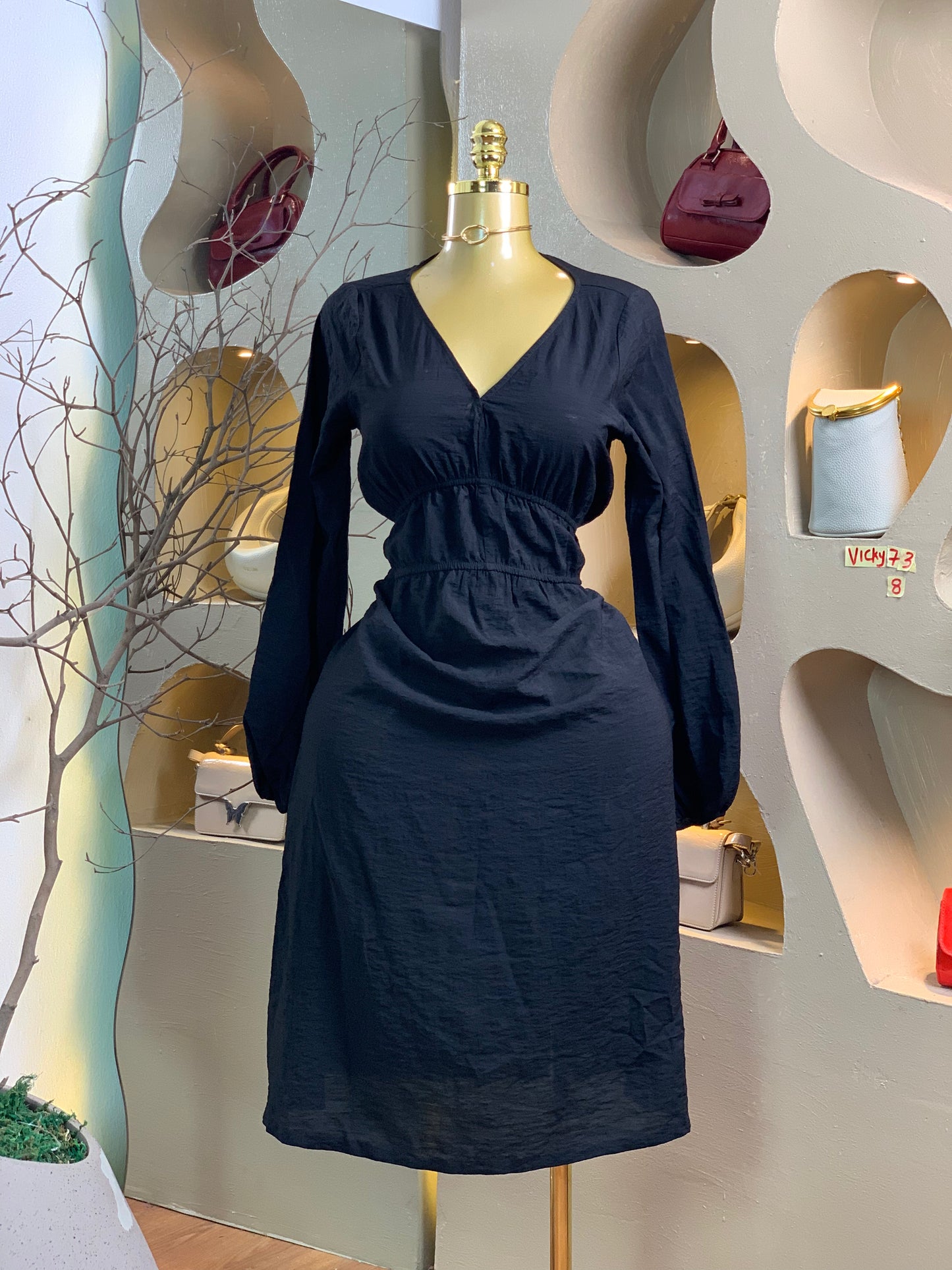 VICKY73 SIZE8 Black DRESS