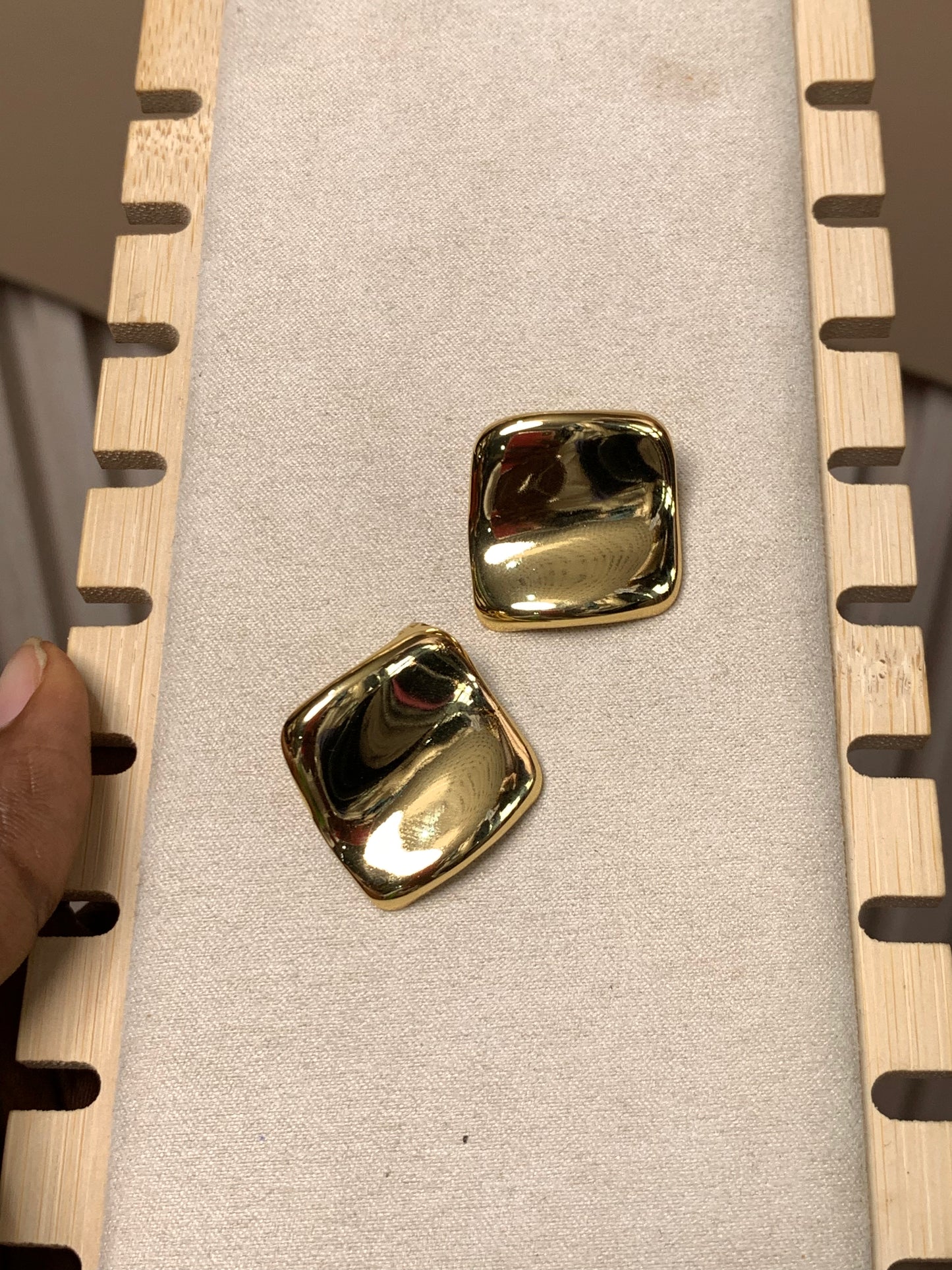 Earring E61