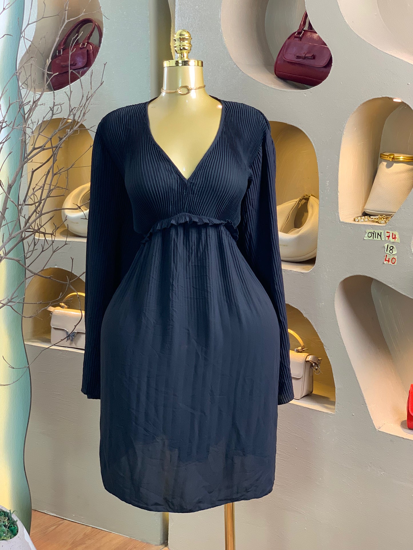 OYIN74 SIZE18 Black DRESS Length40