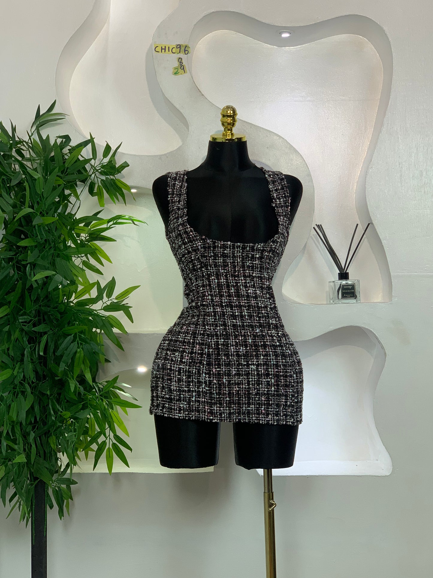 SIZE8 CHIC96 Length29