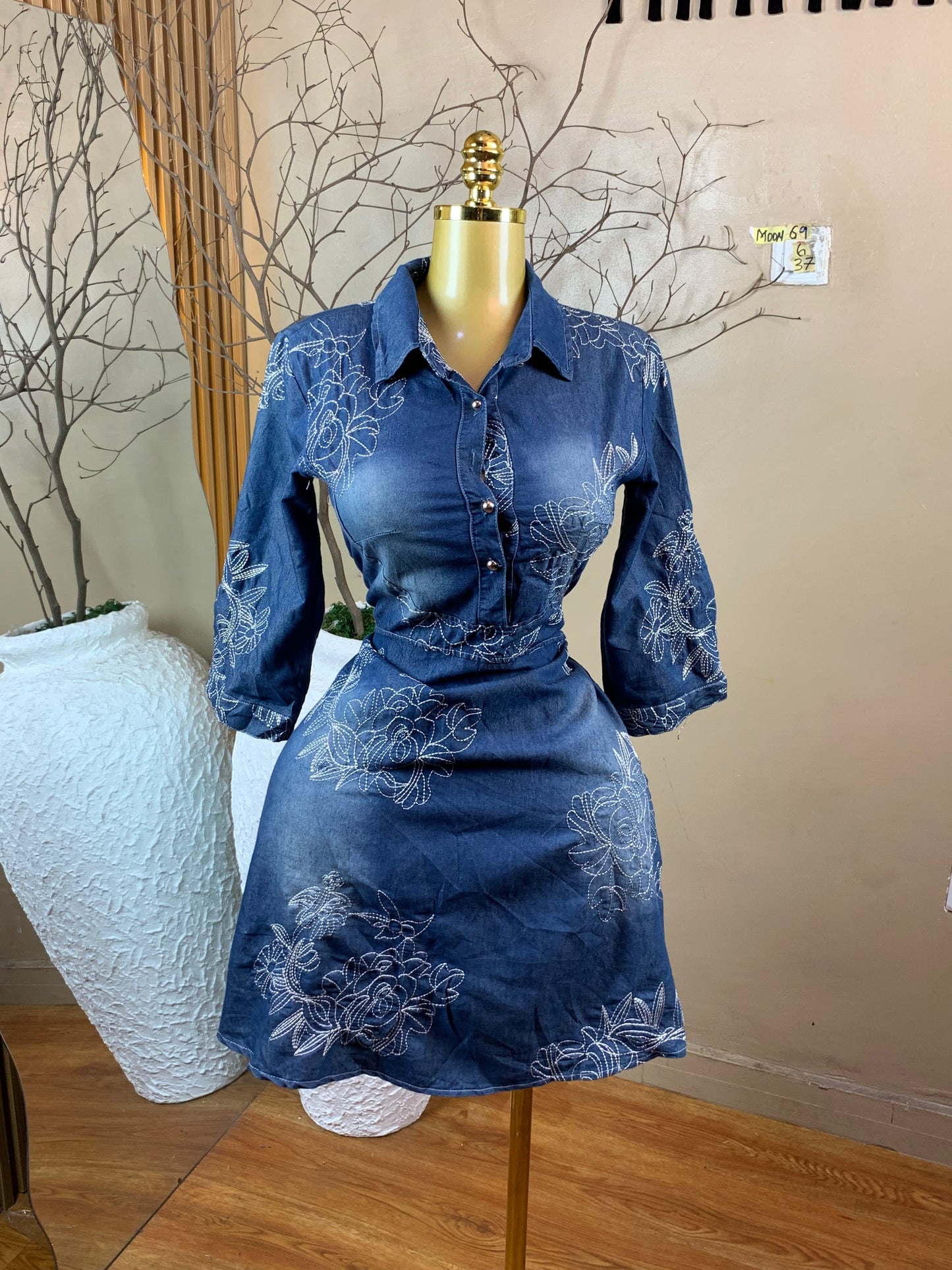 SIZE6 MOON69 Length37(One button off)