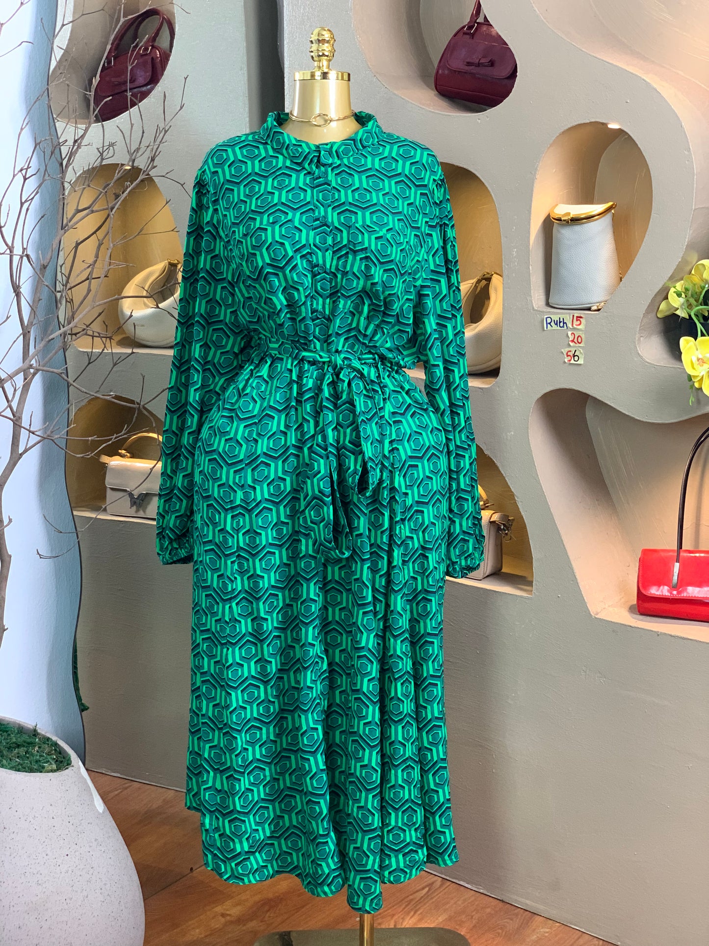 RUTH15 SIZE20 Green DRESS Length56