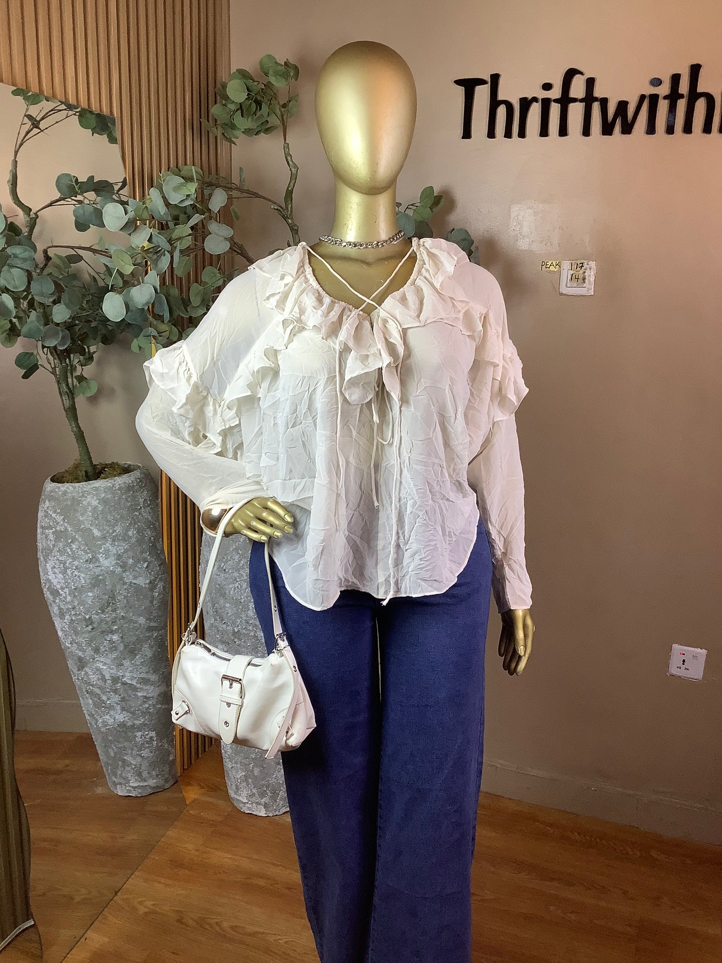 PEAK117 WHITE TOP SIZE14(Free top)