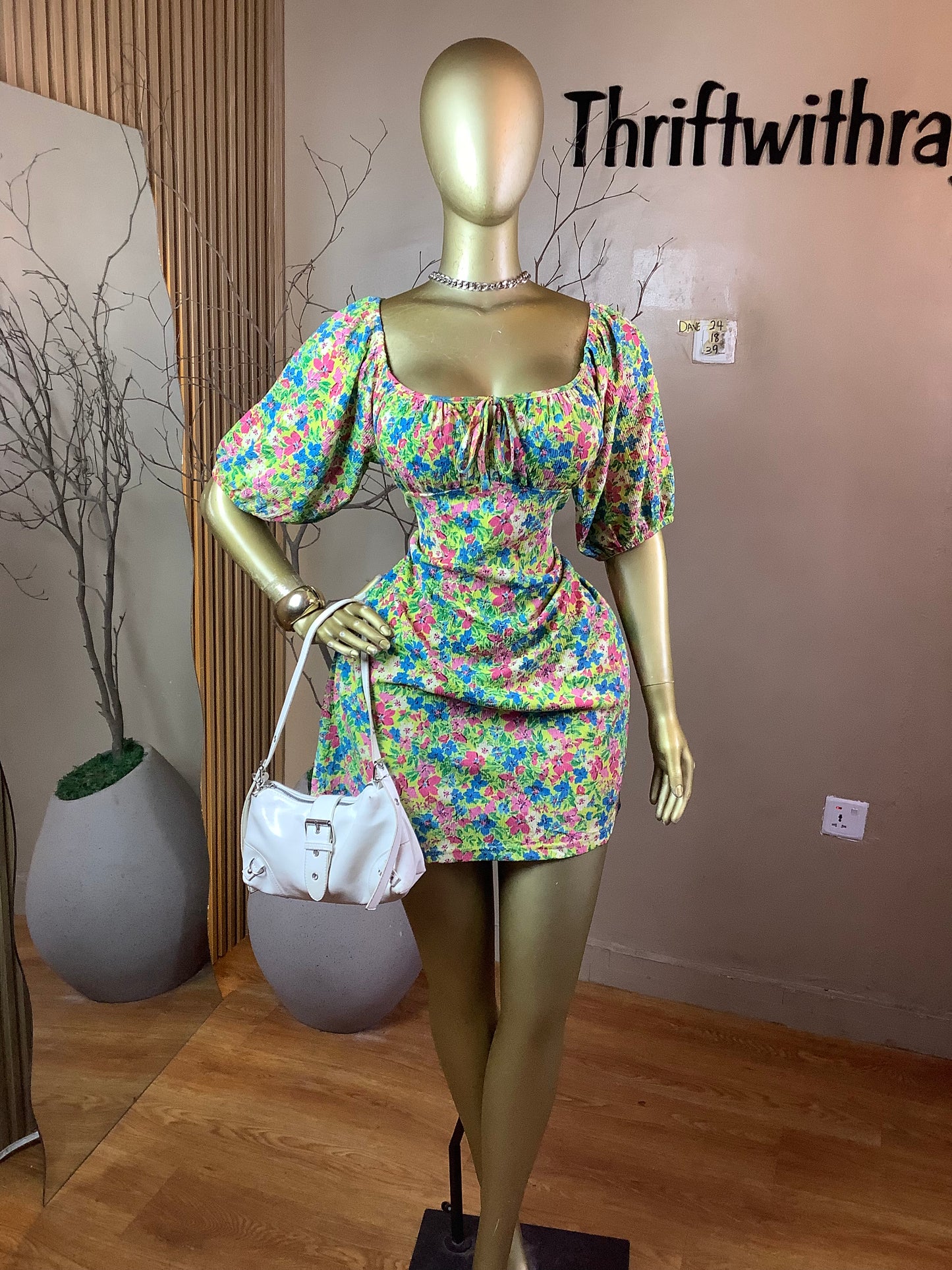 DAVE24 FLORAL DRESS SIZE18 Length39