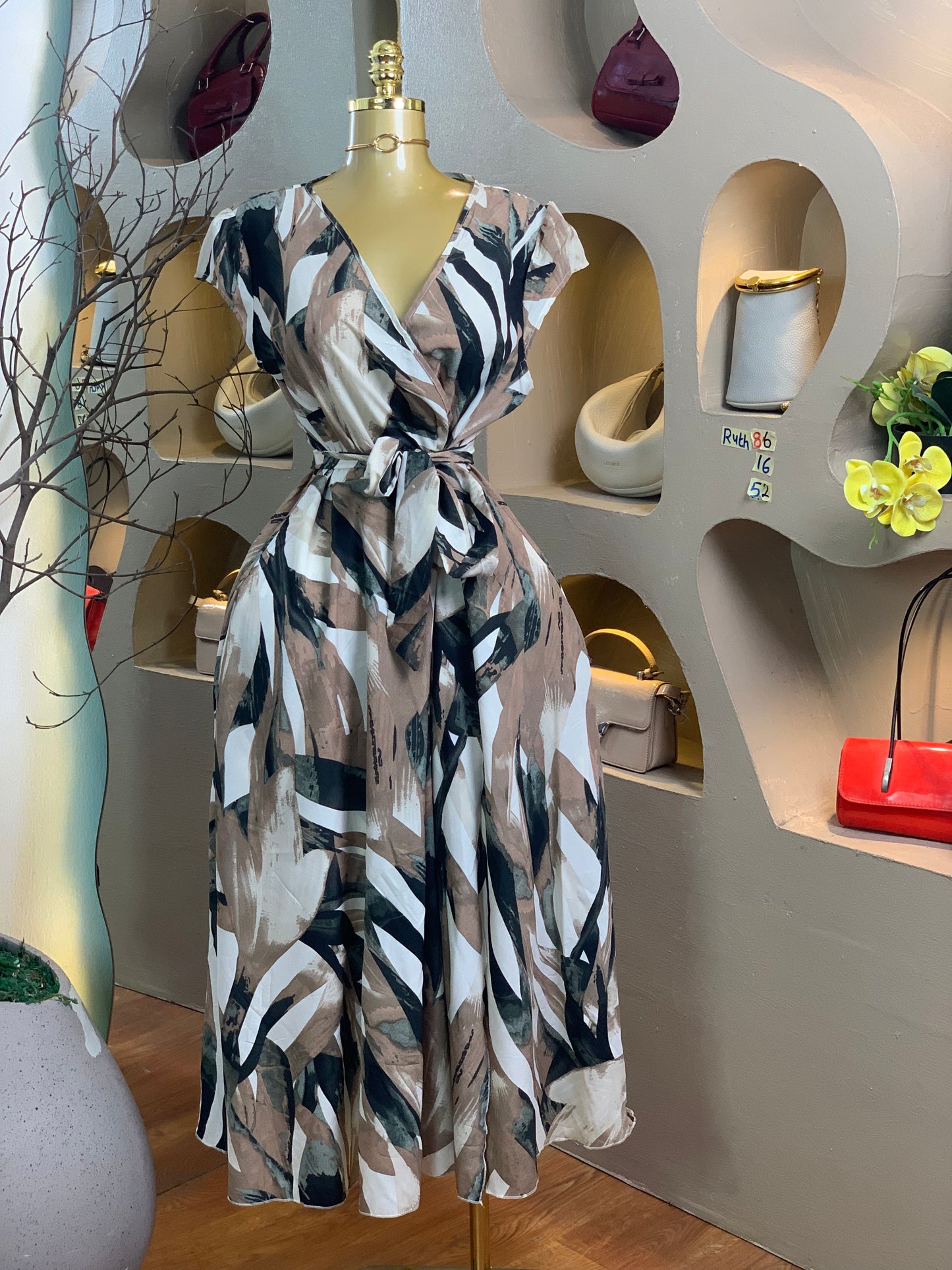 RUTH86 SIZE16 Length52