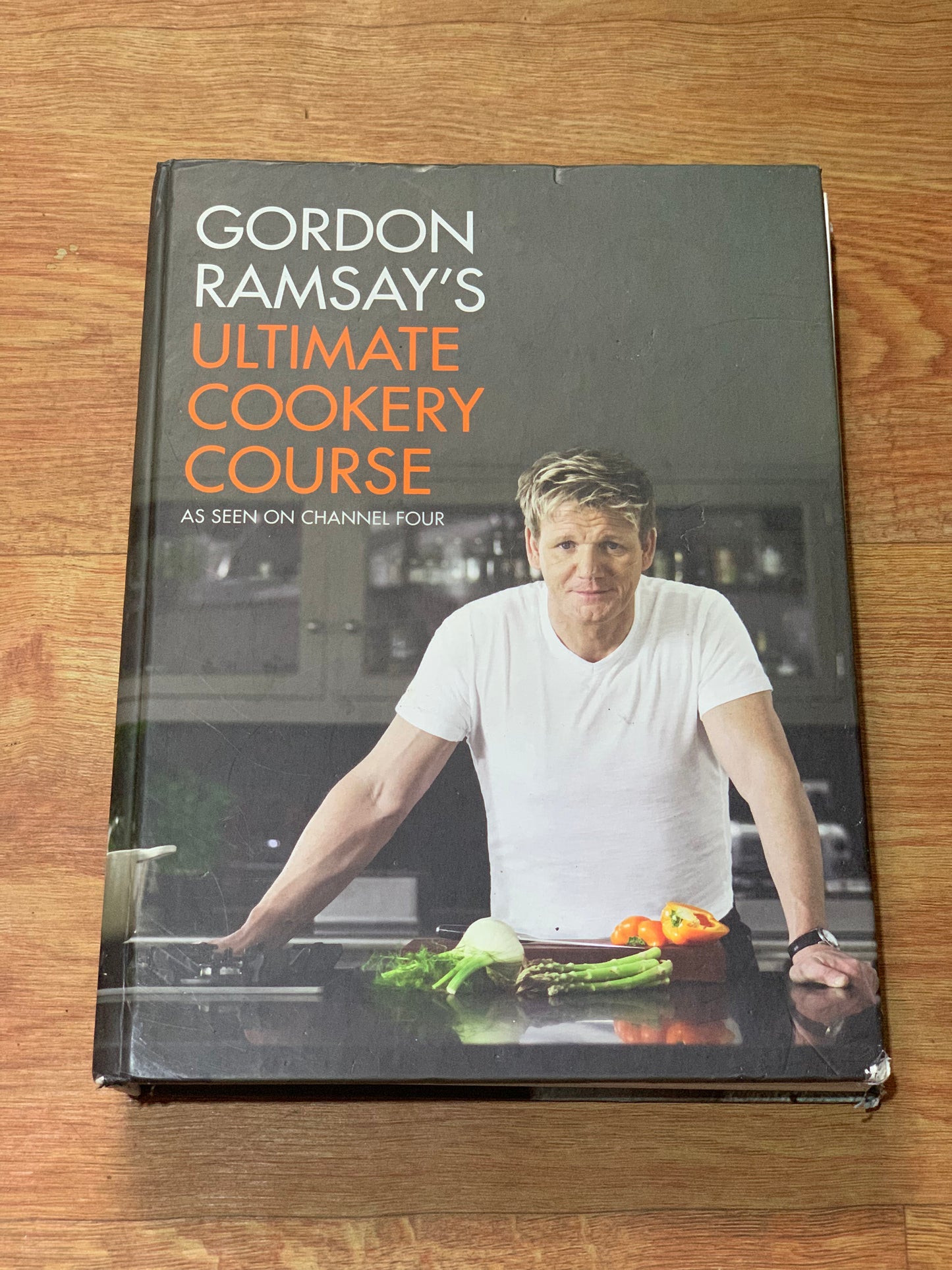 GORDON RAMSAY’S ULTIMATE COOKERY COURSE