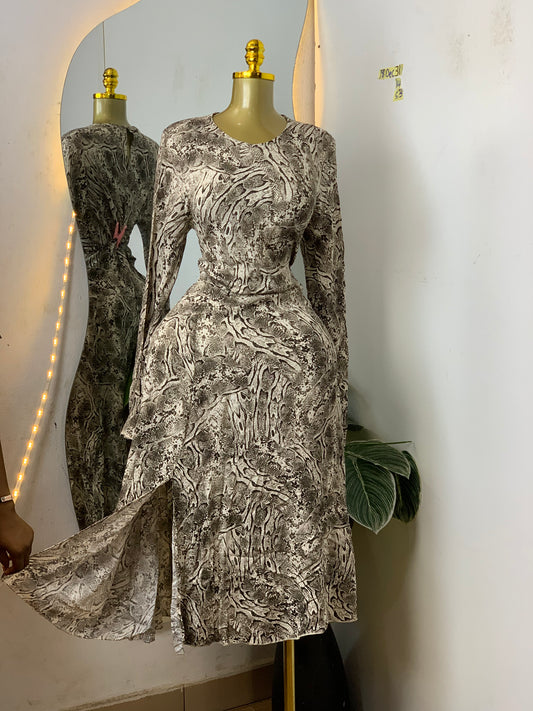 SIZE14 18DEC31 Length53