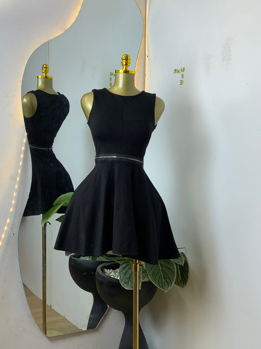 SIZE6 18DEC43 Length31