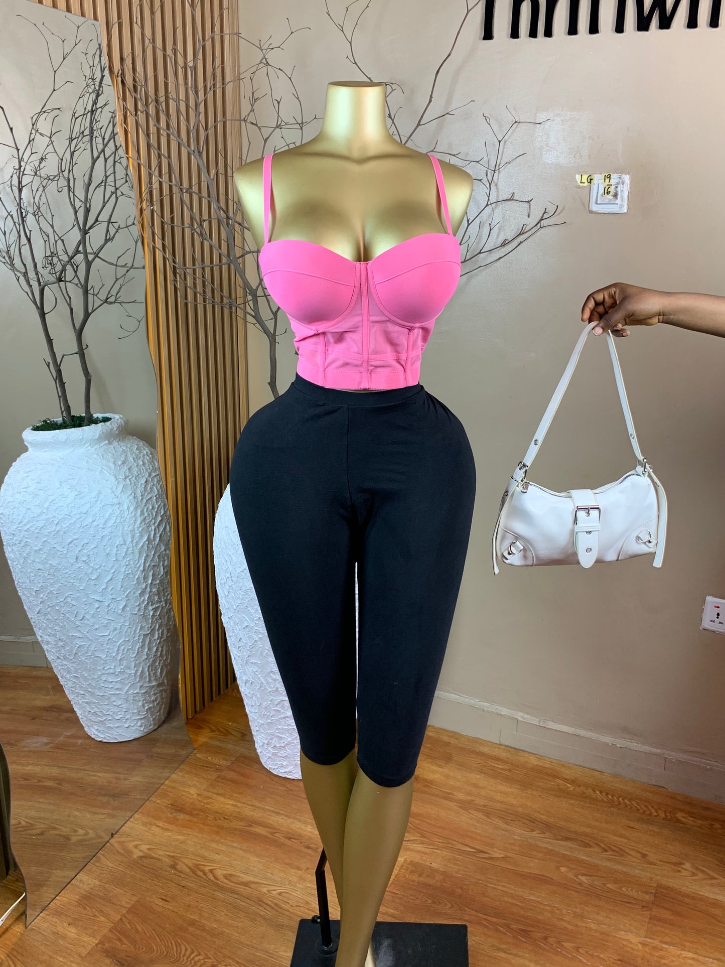 SIZE16 LG19(Capri only)