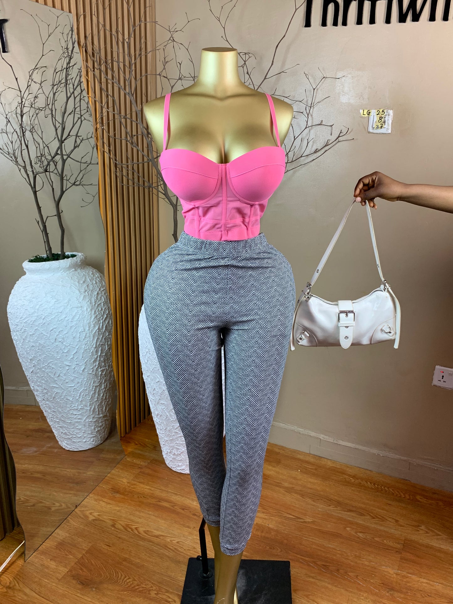 SIZE8 LG25 Length37 (Leggings only)