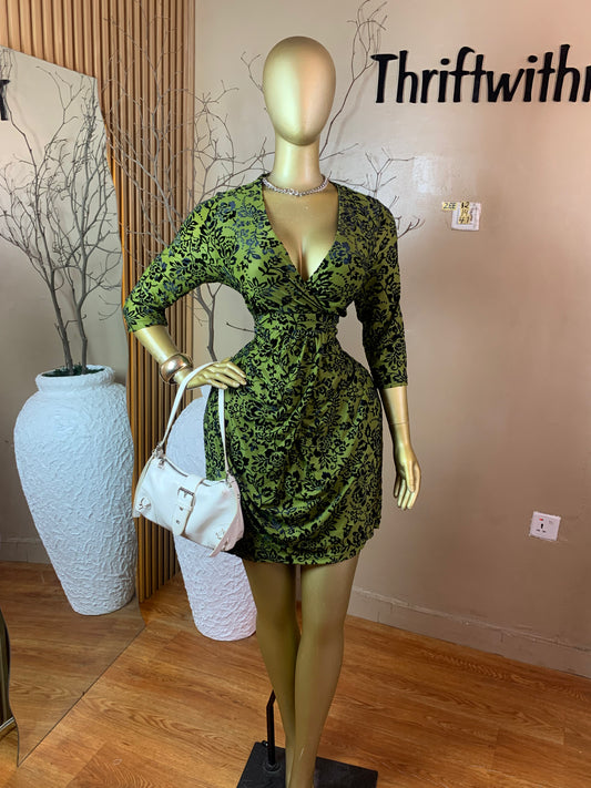 ZEE12 GREEN PARTY DRESS SIZE14 Length41
