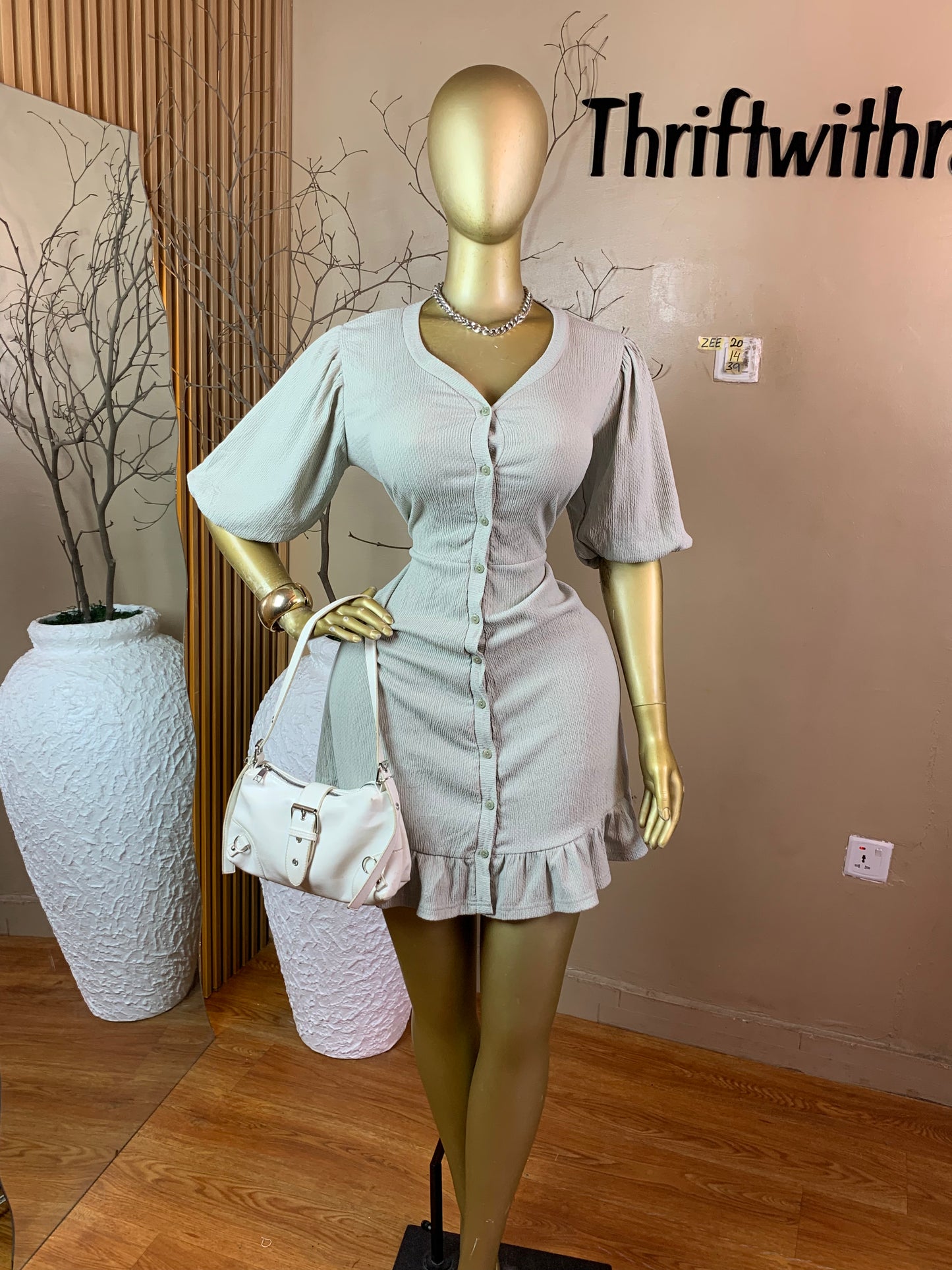 ZEE20 LIGHT GREY DRESS SIZE14 Length39