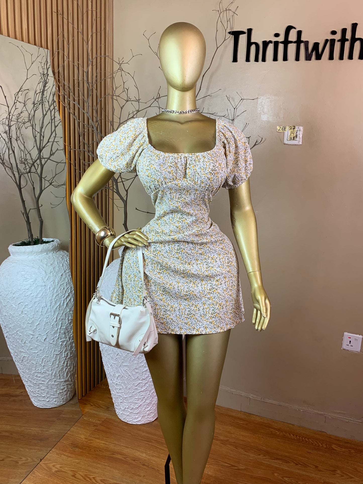 ZEE27 FLORAL DRESS27 SIZE14 Length38
