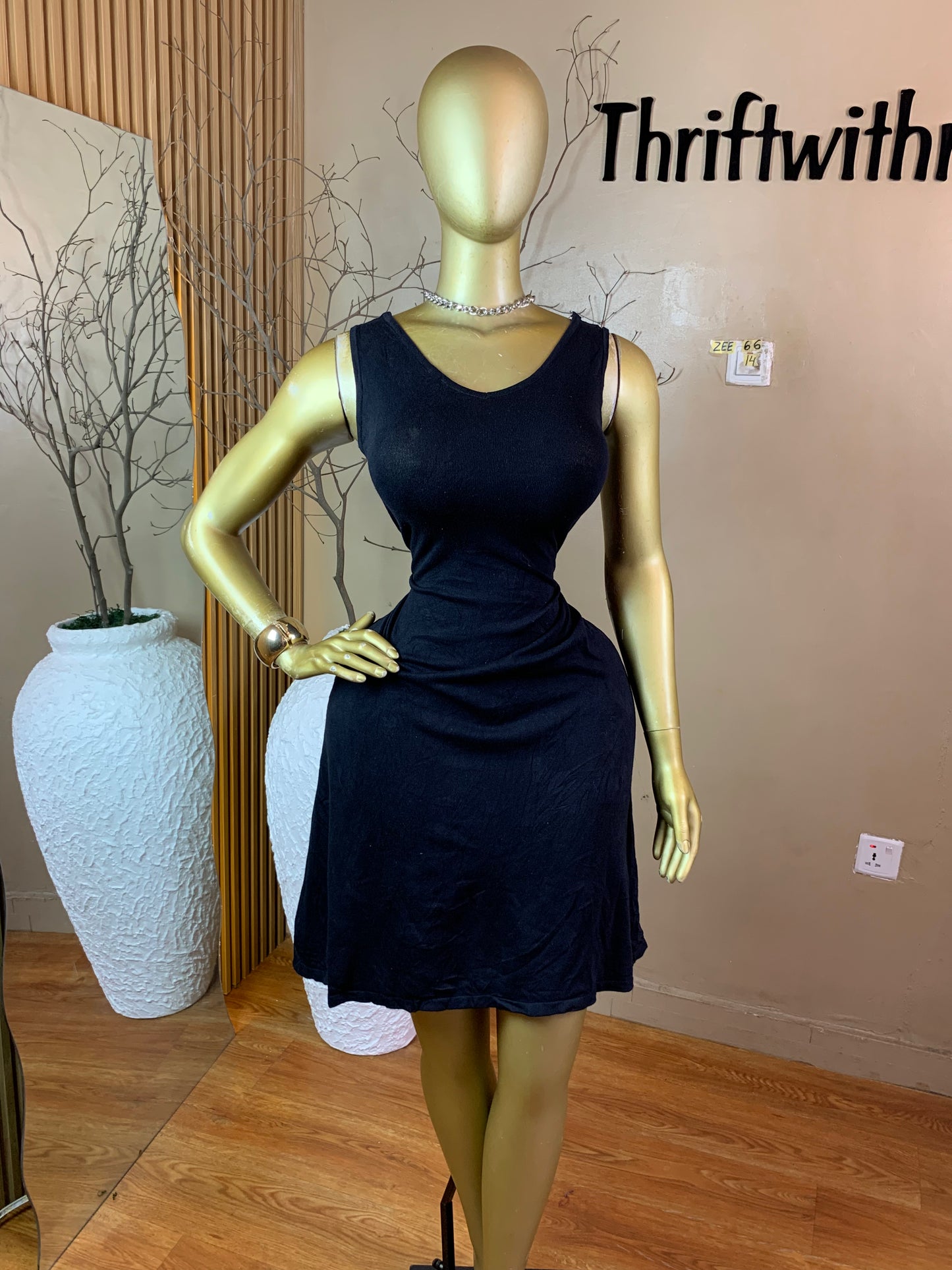 ZEE66 BLACK DRESS SIZE14