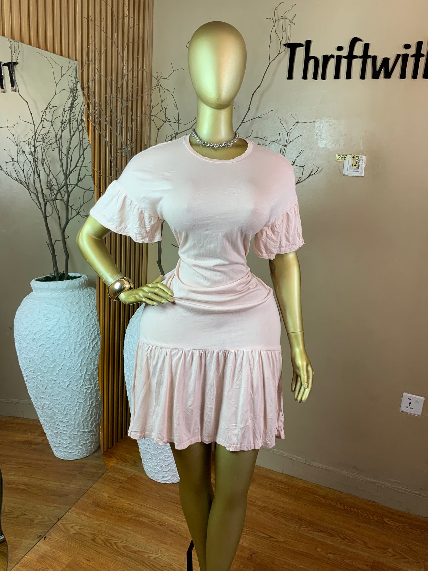 ZEE70 PEACH DRESS SIZE12