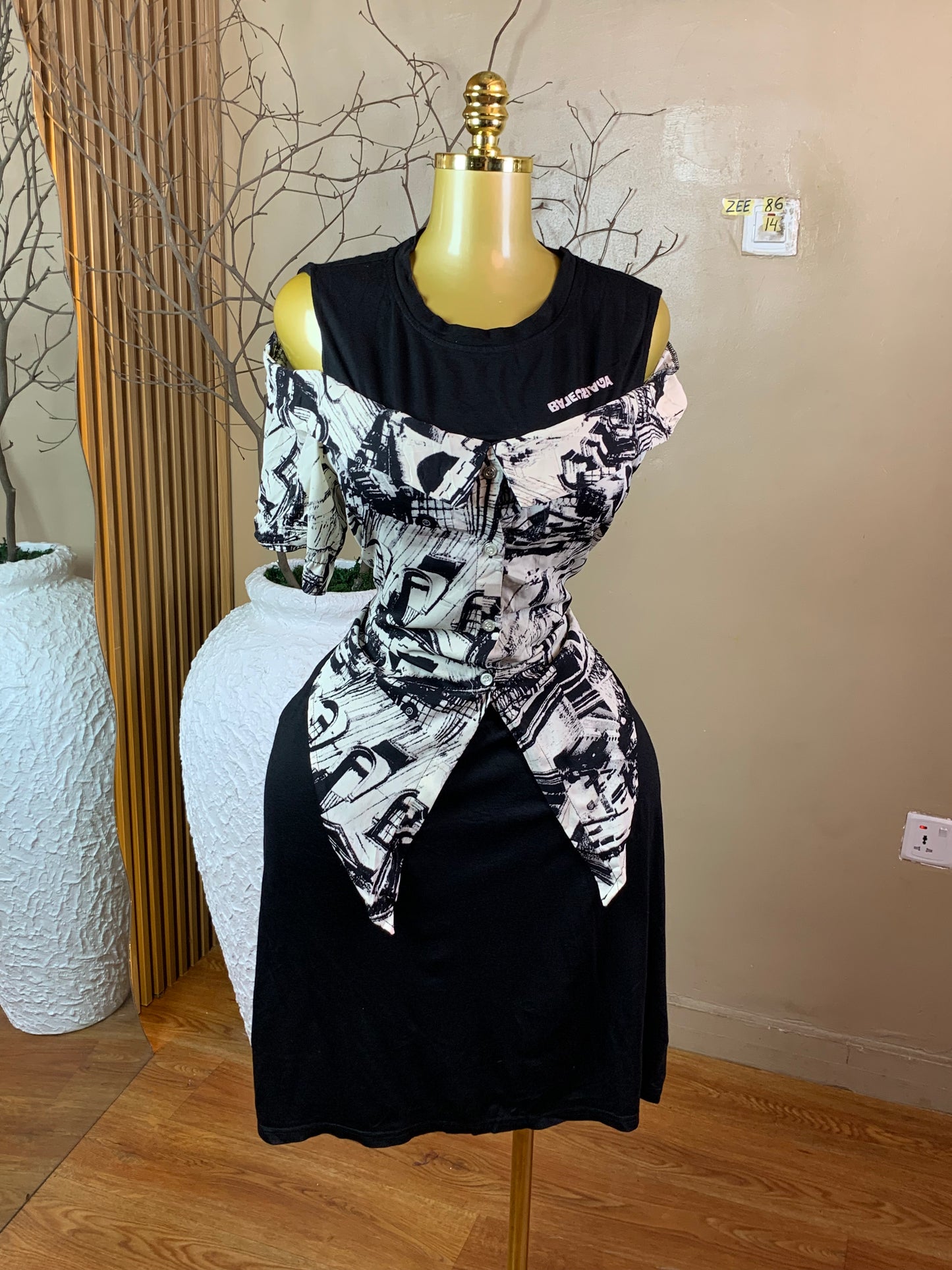 ZEE86 WHITE&BLACK DRESS SIZE14
