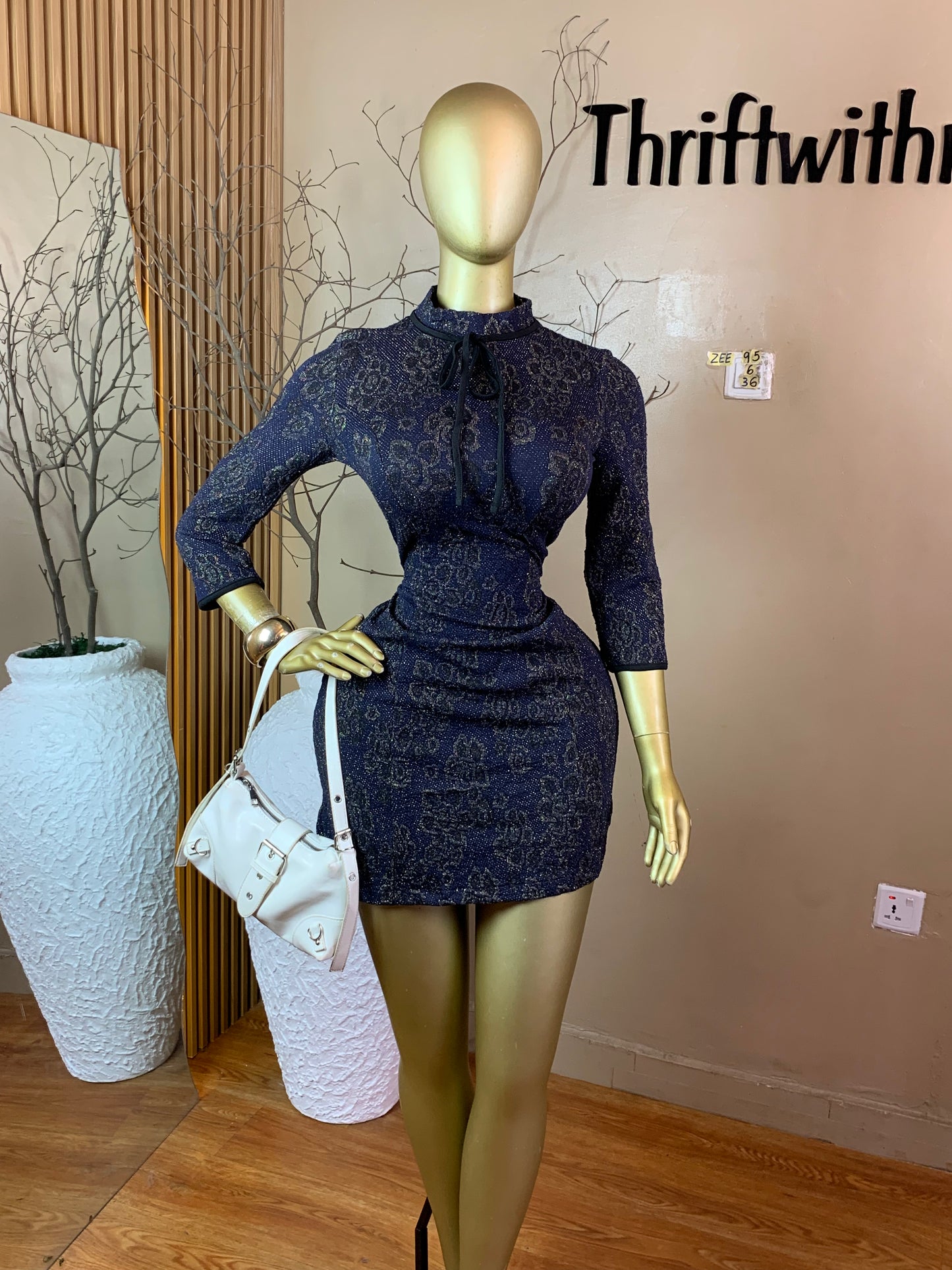 ZEE95 NAVY BLUE DRESS SIZE6/8 Length36