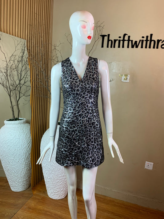 ZEE124 SILVER&BLACK DRESS SIZE6 Length32