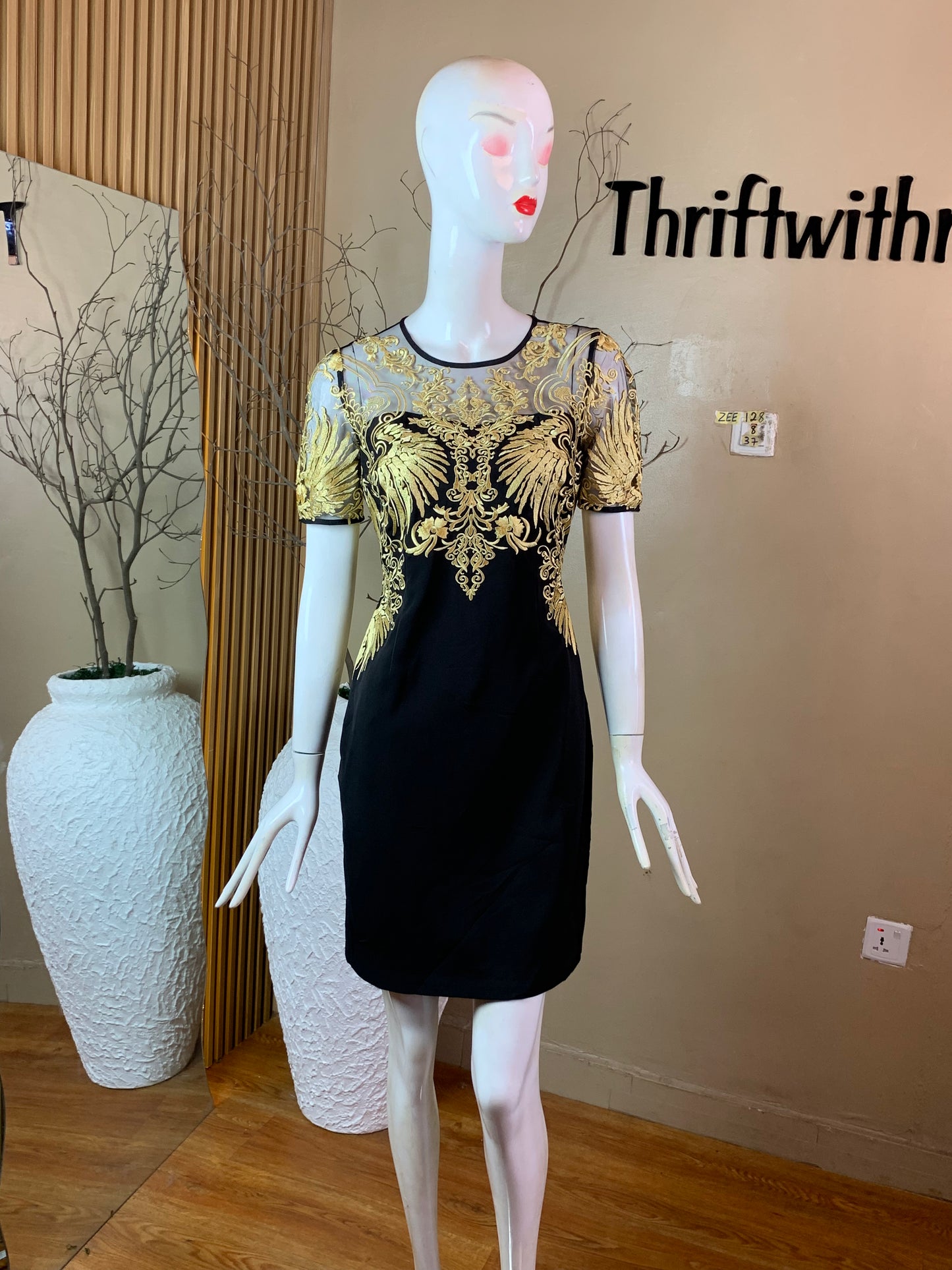 ZEE128 GOLD&BLACK DRESS PARTY SIZE8 Length37