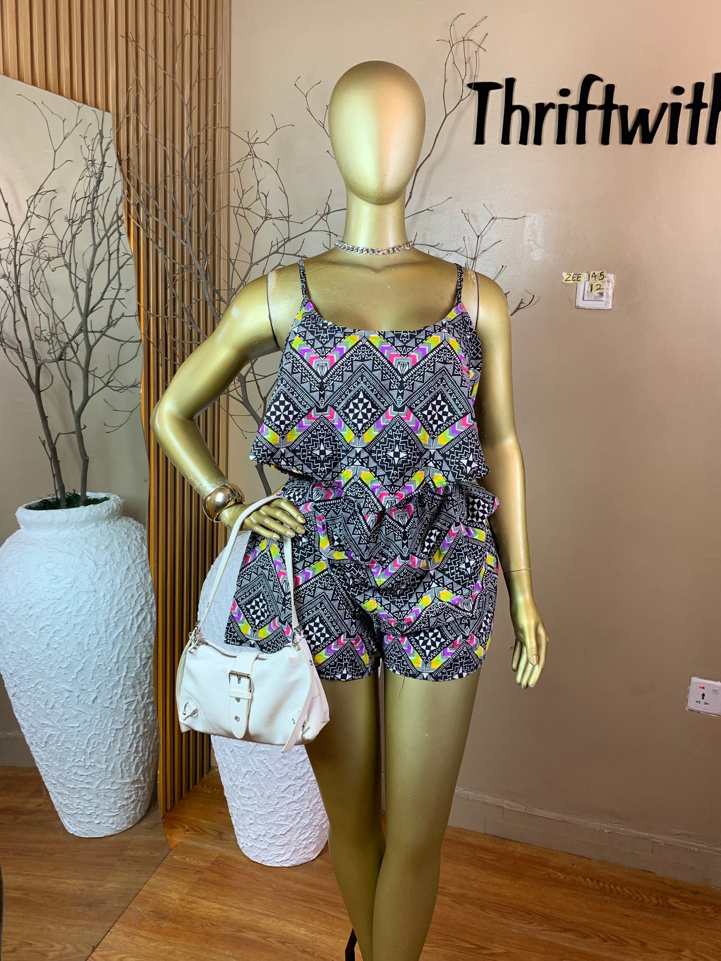 ZEE145 PLAYSUIT SIZE12