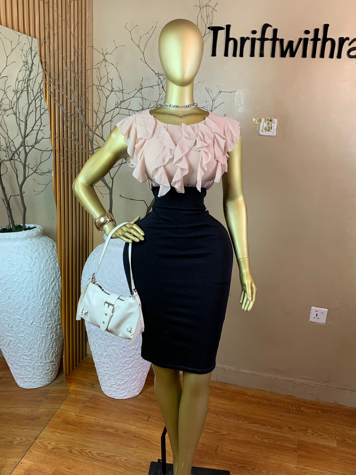 ZEE146 BLACK CORPORATE DRESS SIZE8 Length42
